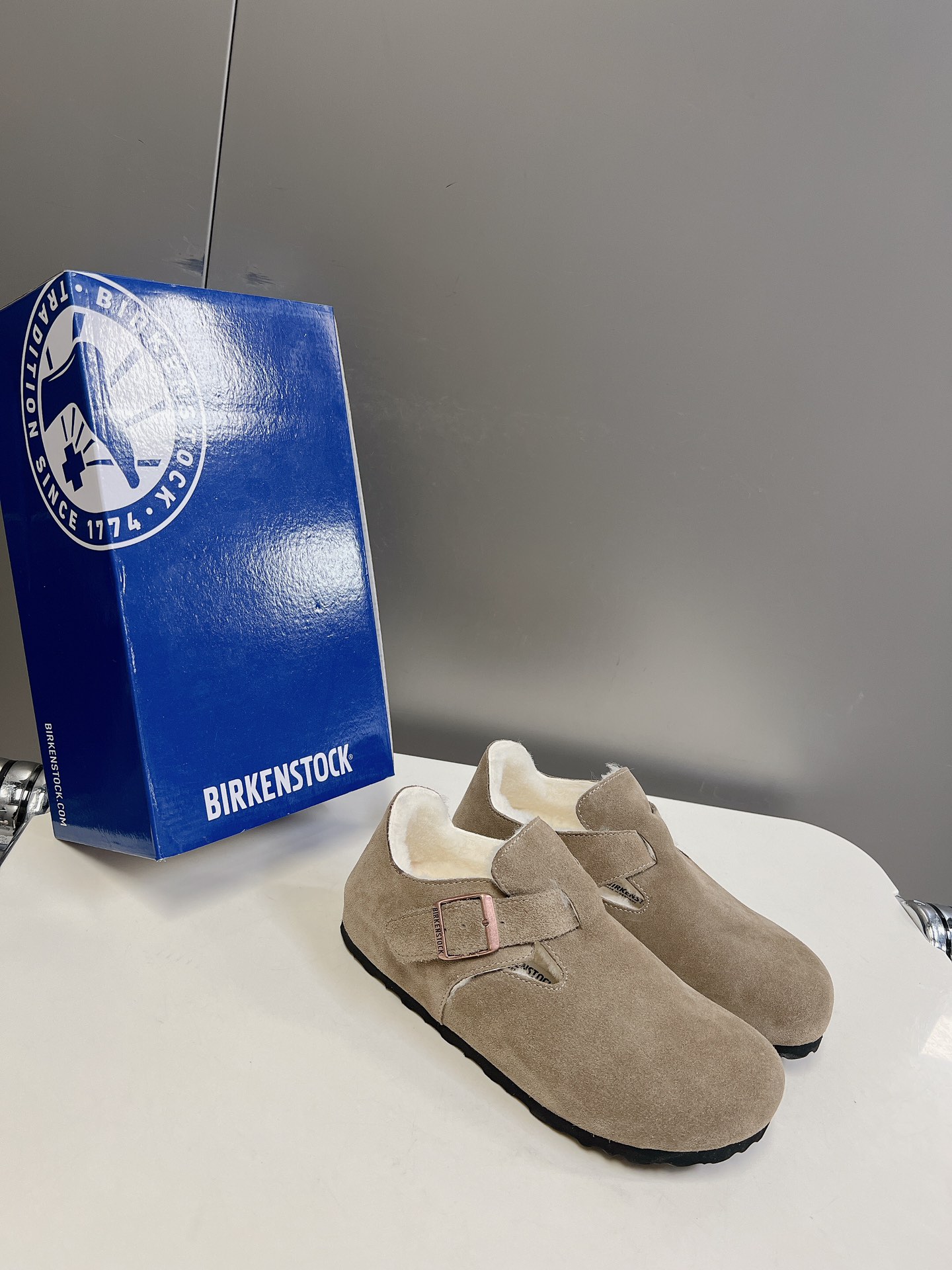 birkenstock️秋冬经典款勃肯拖毛里系列你必须拥有一双鞋就是它了！全世界零差评巨好穿的鞋子非他莫