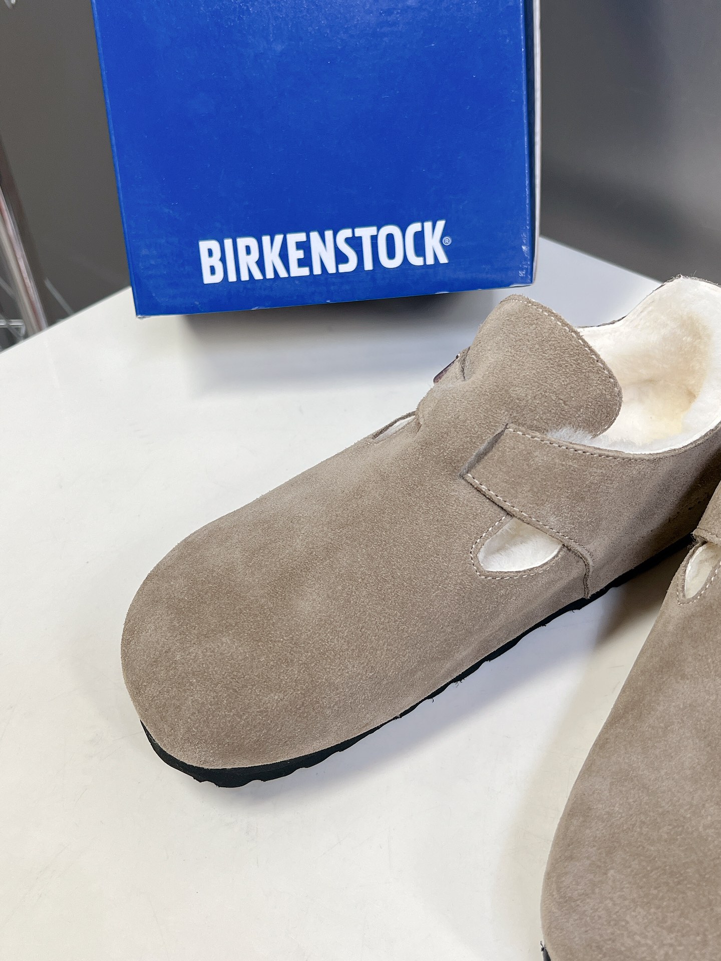 birkenstock️秋冬经典款勃肯拖毛里系列你必须拥有一双鞋就是它了！全世界零差评巨好穿的鞋子非他莫