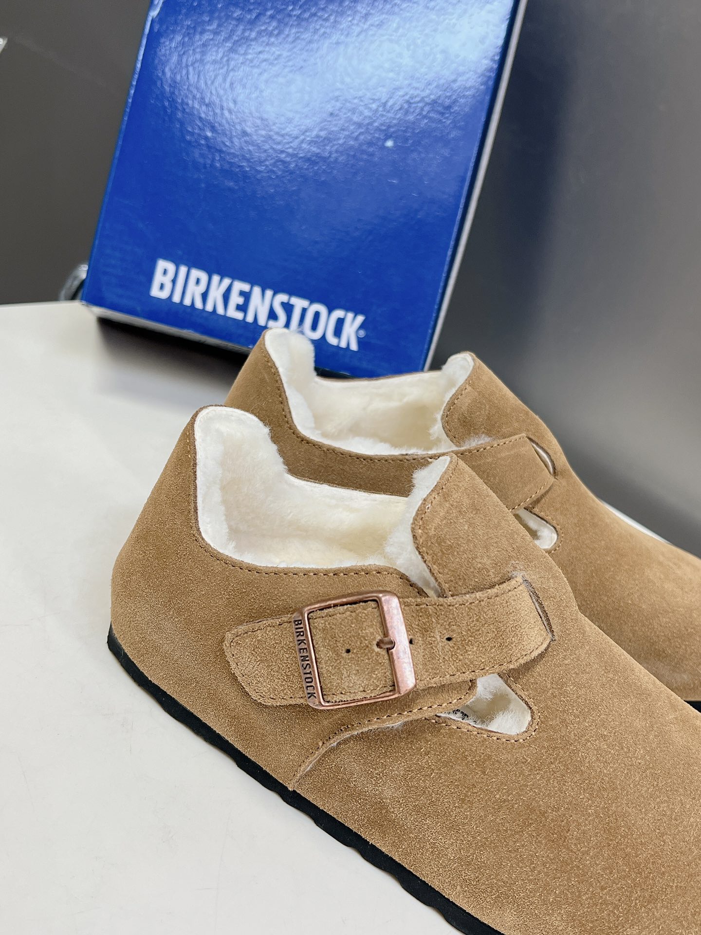 birkenstock️秋冬经典款勃肯拖毛里系列你必须拥有一双鞋就是它了！全世界零差评巨好穿的鞋子非他莫