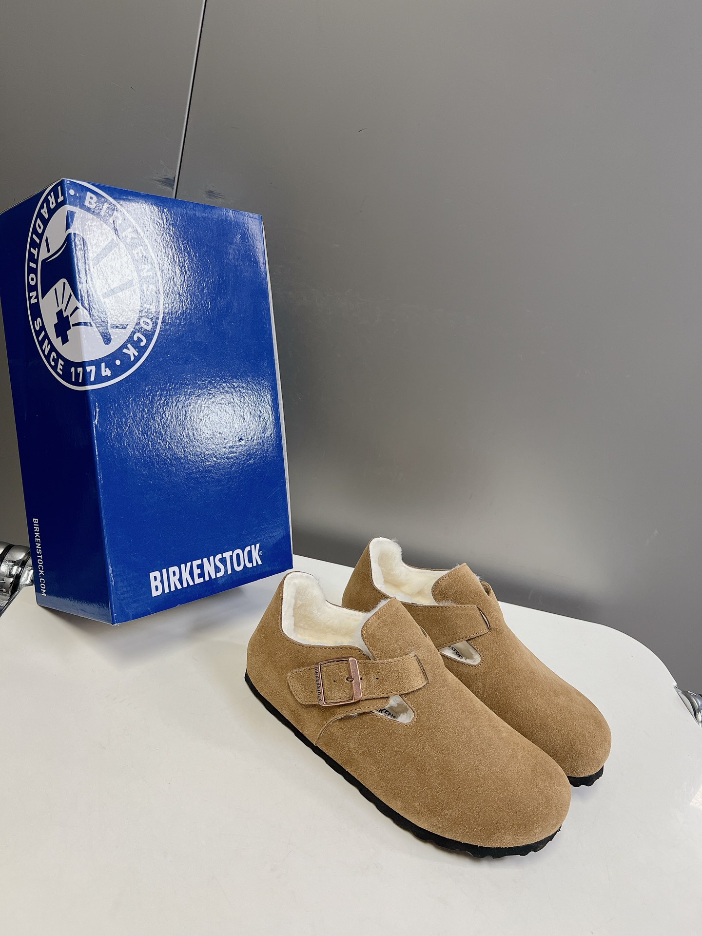 birkenstock️秋冬经典款勃肯拖毛里系列你必须拥有一双鞋就是它了！全世界零差评巨好穿的鞋子非他莫