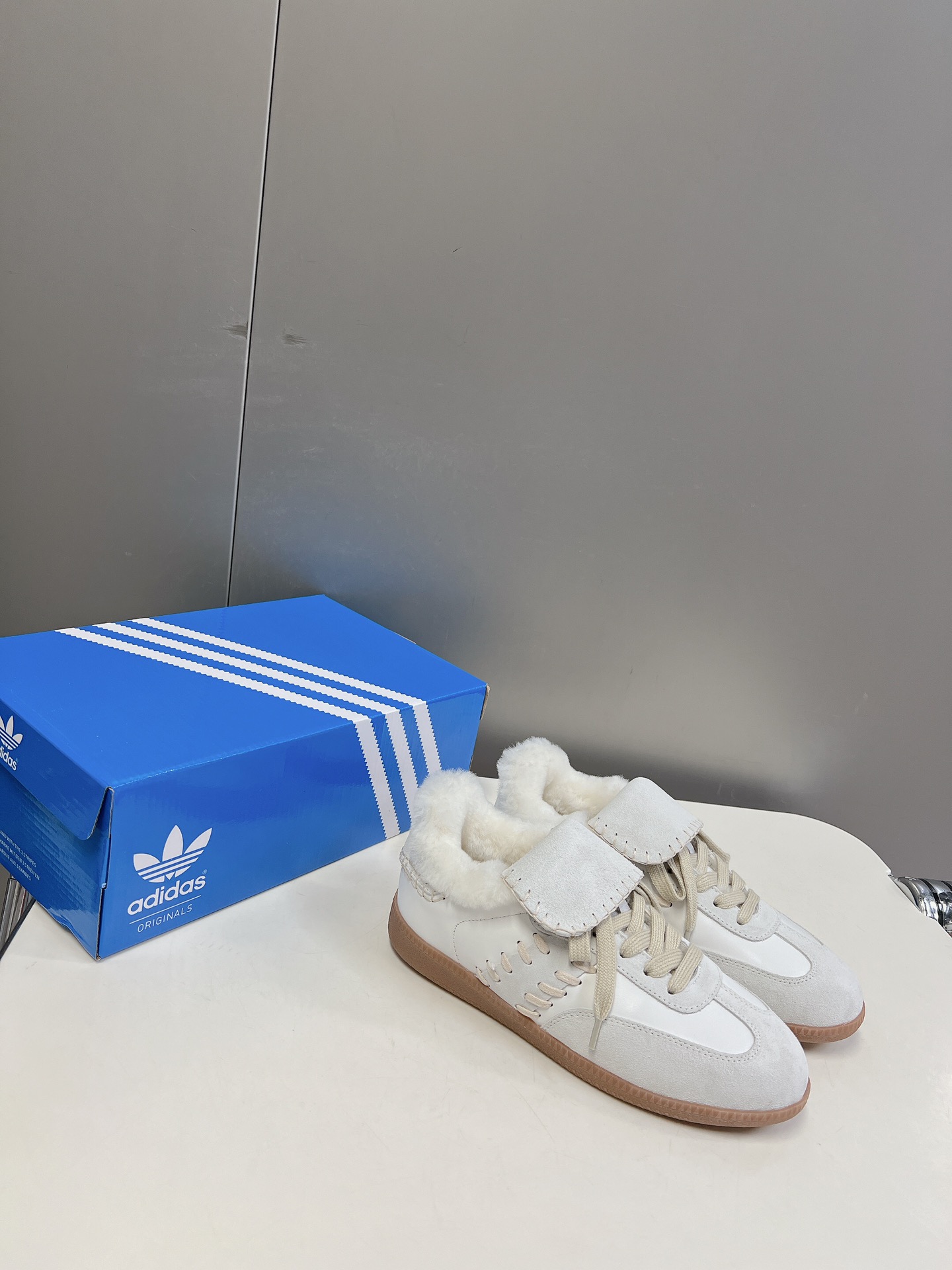 阿迪达斯AdidasOriginalsSambaClassicOG桑巴舞经典系列绅士德训足球风百搭低帮休