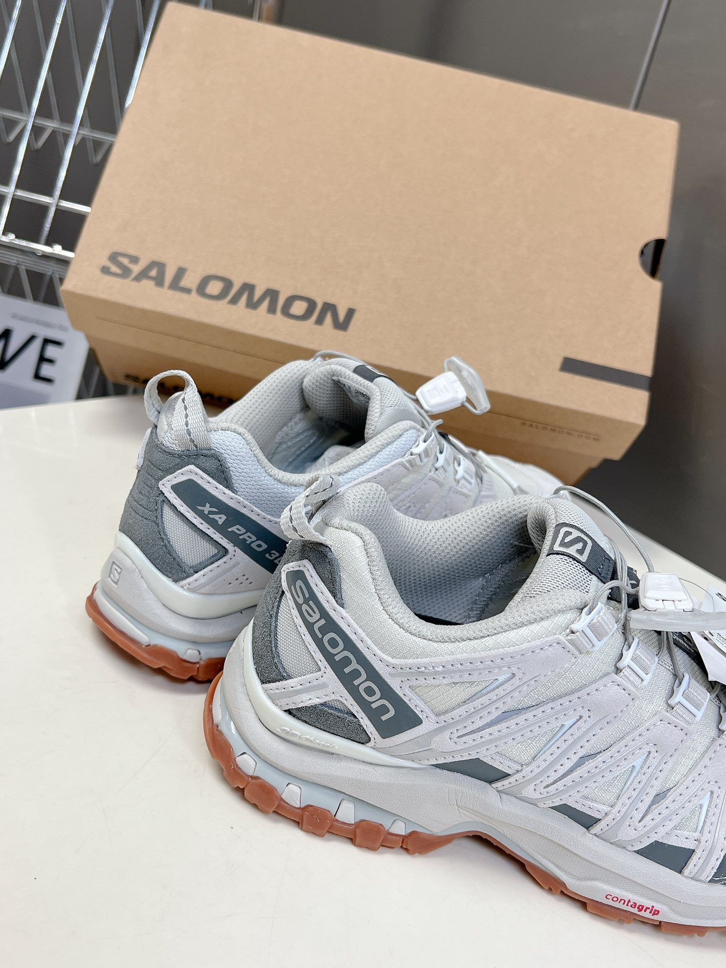 SalomonXAPRO3DADV萨洛蒙户外越野跑鞋鞋面采用SENSIFIT贴合技术全方位贴合包裹脚型鞋