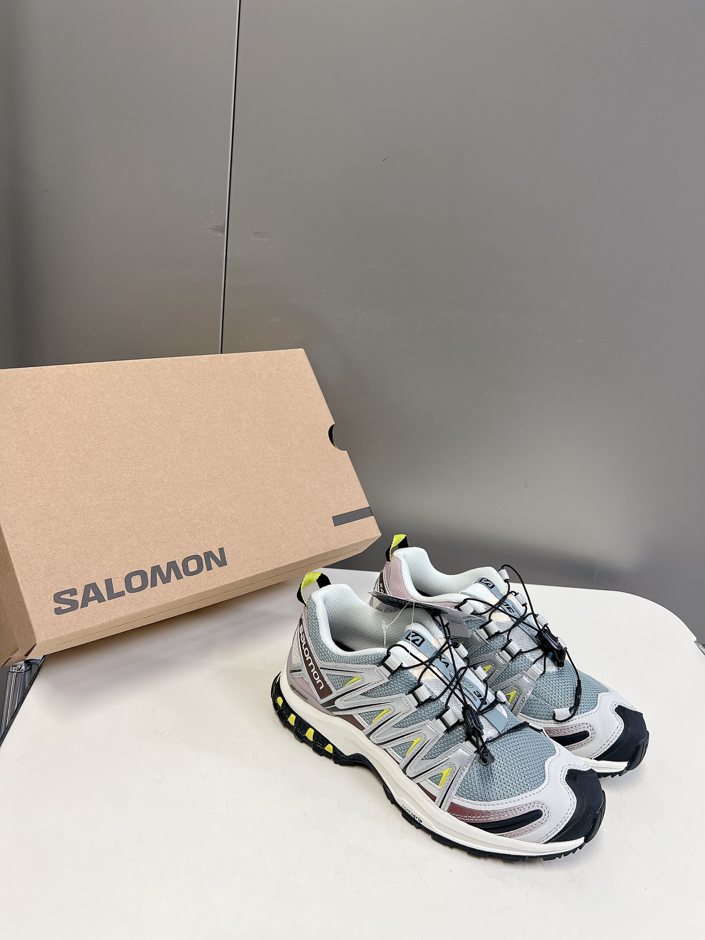 SalomonXAPRO3DADV萨洛蒙户外越野跑鞋鞋面采用SENSIFIT贴合技术全方位贴合包裹脚型鞋