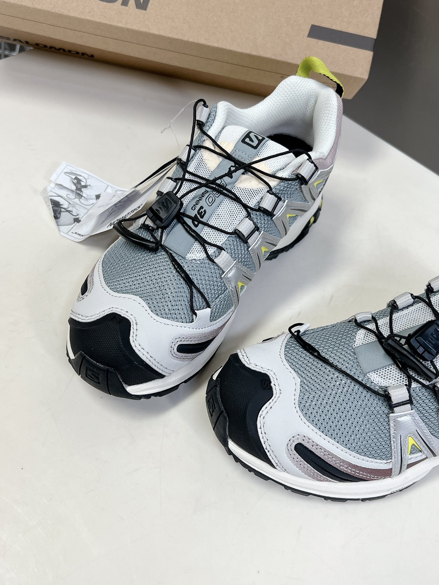 SalomonXAPRO3DADV萨洛蒙户外越野跑鞋鞋面采用SENSIFIT贴合技术全方位贴合包裹脚型鞋