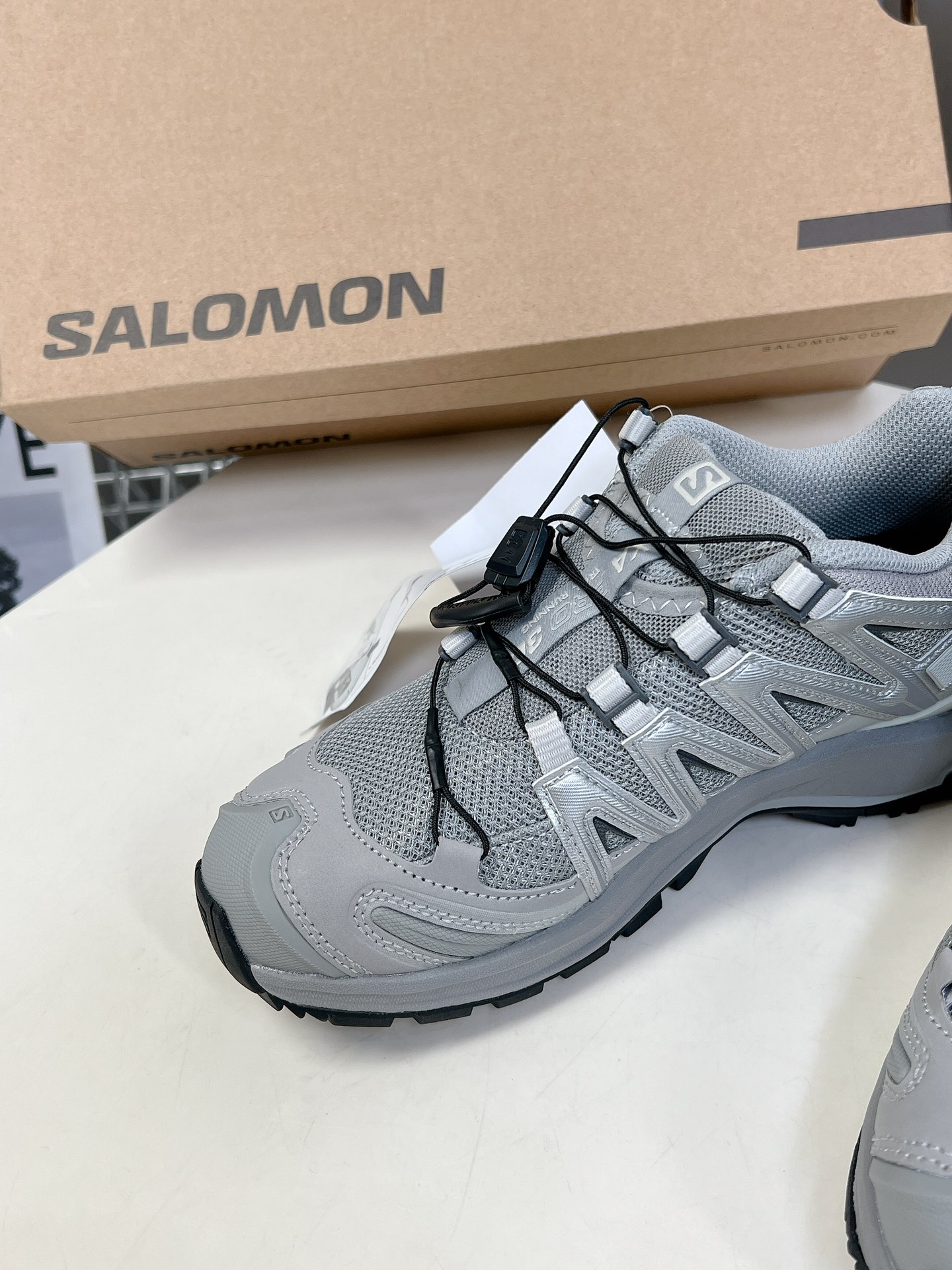 SalomonXAPRO3DADV萨洛蒙户外越野跑鞋鞋面采用SENSIFIT贴合技术全方位贴合包裹脚型鞋