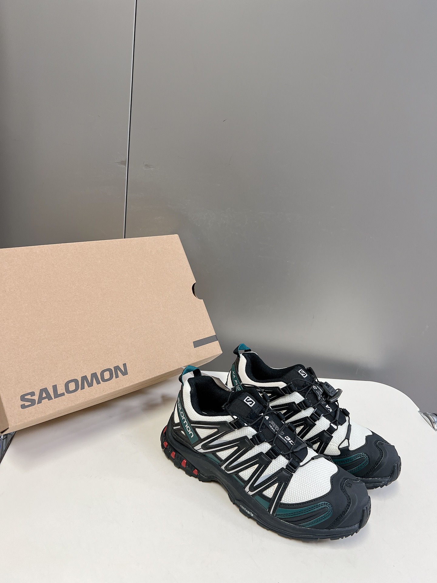 SalomonXAPRO3DADV萨洛蒙户外越野跑鞋鞋面采用SENSIFIT贴合技术全方位贴合包裹脚型鞋