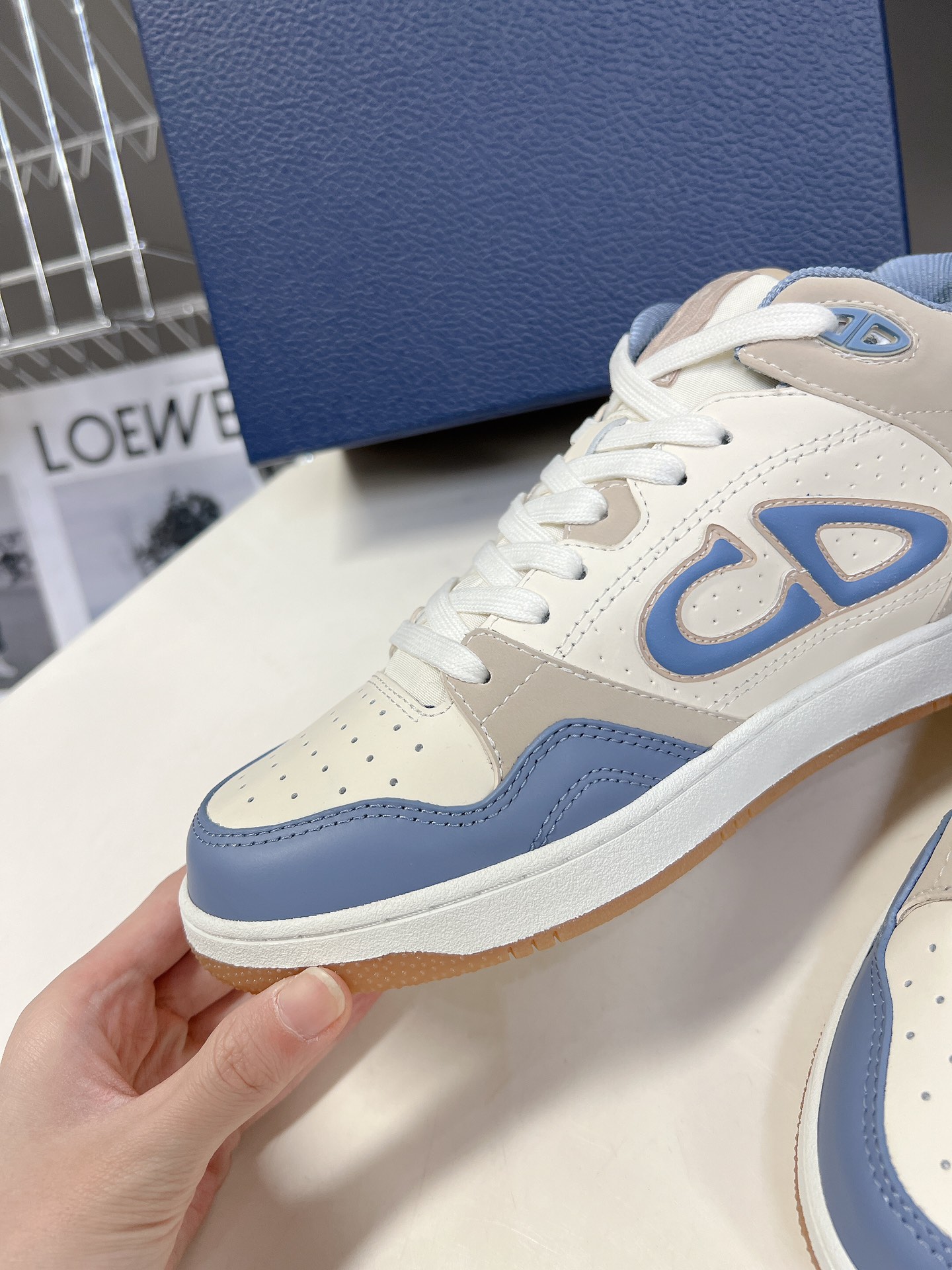 男装10Dior迪奥B57系列情侣款休闲运动鞋CD滑板鞋原版购入开发做货这款B57中帮运动鞋是二零二四春