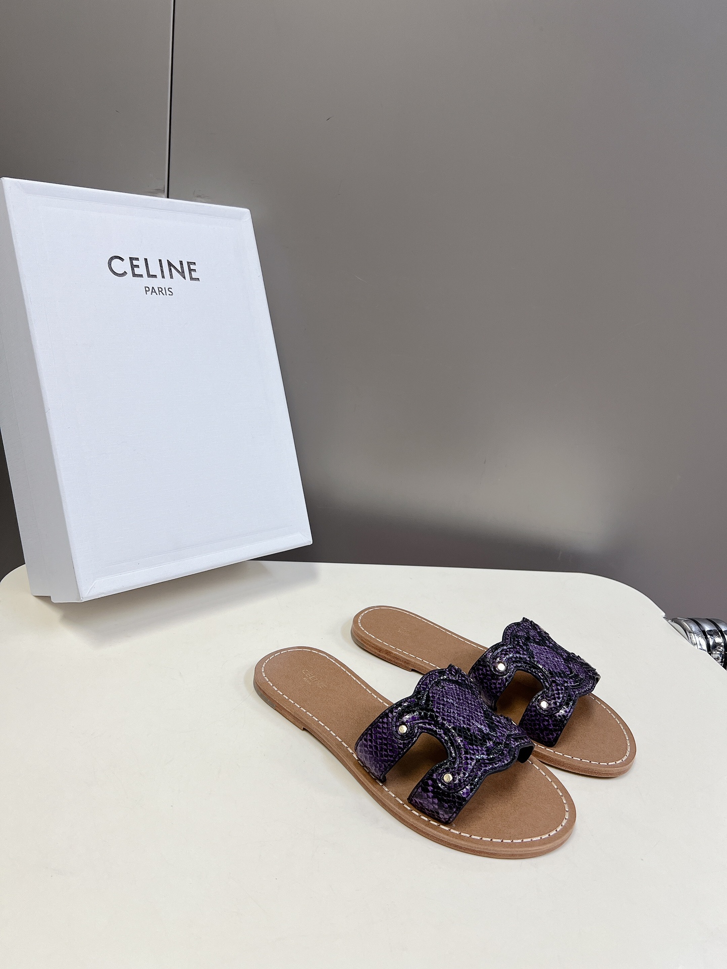 CELINE思琳代级别春夏新品凯旋门复古罗马凉鞋拖鞋进出专柜无压力重工版拒绝一眼假low货原版楦型调试N