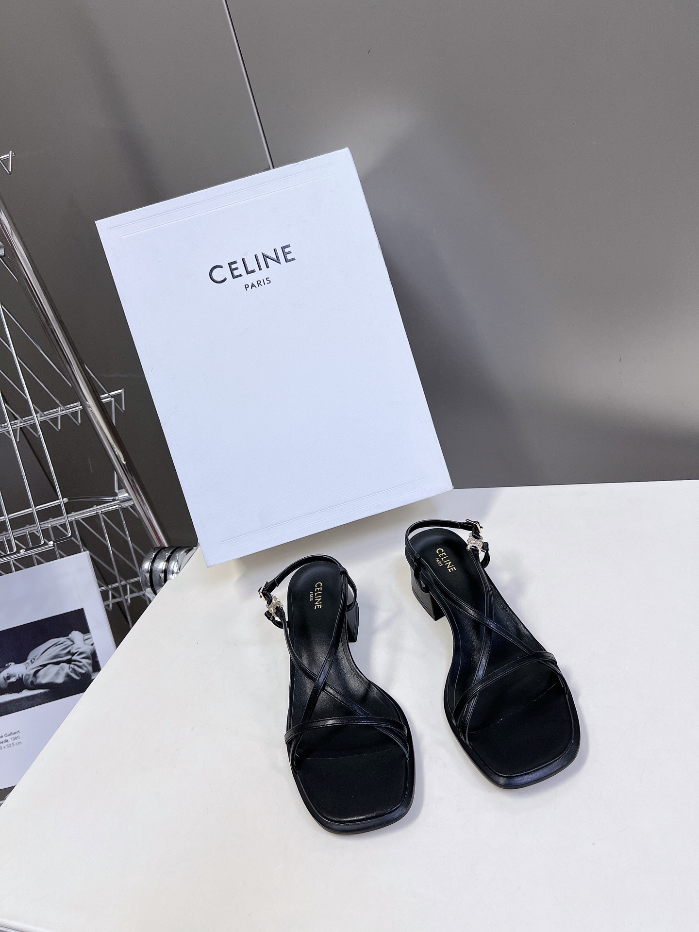 Celine Zapatos Sandalias Cuero de vaca Piel fetal Dermis Colección primavera – verano Vintage