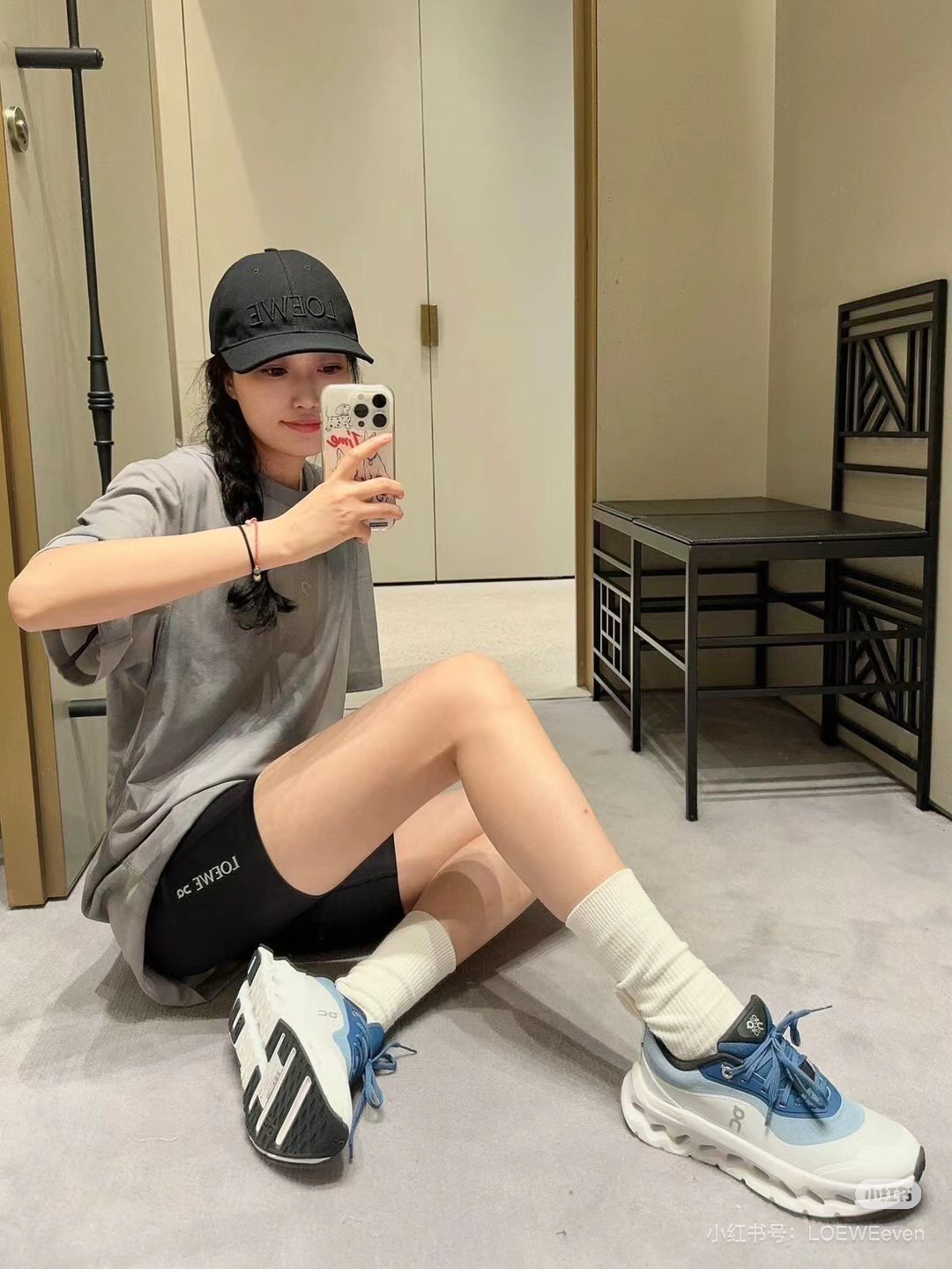 NO:239832,The super popular Loewe joint running shoes~, casual shoes/sports shoes, loewe, sneakers19860909超火的罗意威联名跑步鞋～,休闲鞋/运动鞋,loewe,sneakers,Women's Shoes