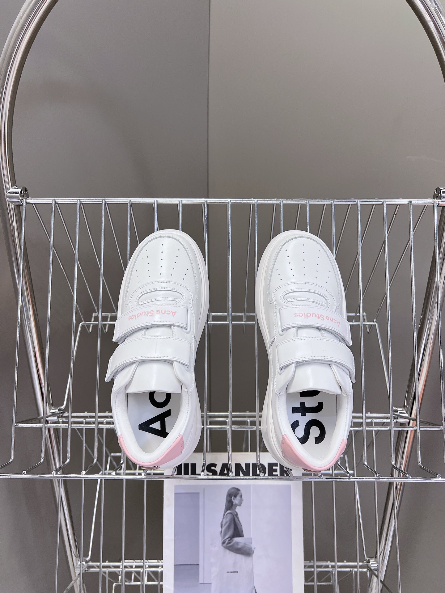 AcneStudios24ss最新厚底休闲魔术贴笑脸小白鞋渠道牛货！莞货难得一见的好货！最受欢迎的单品当