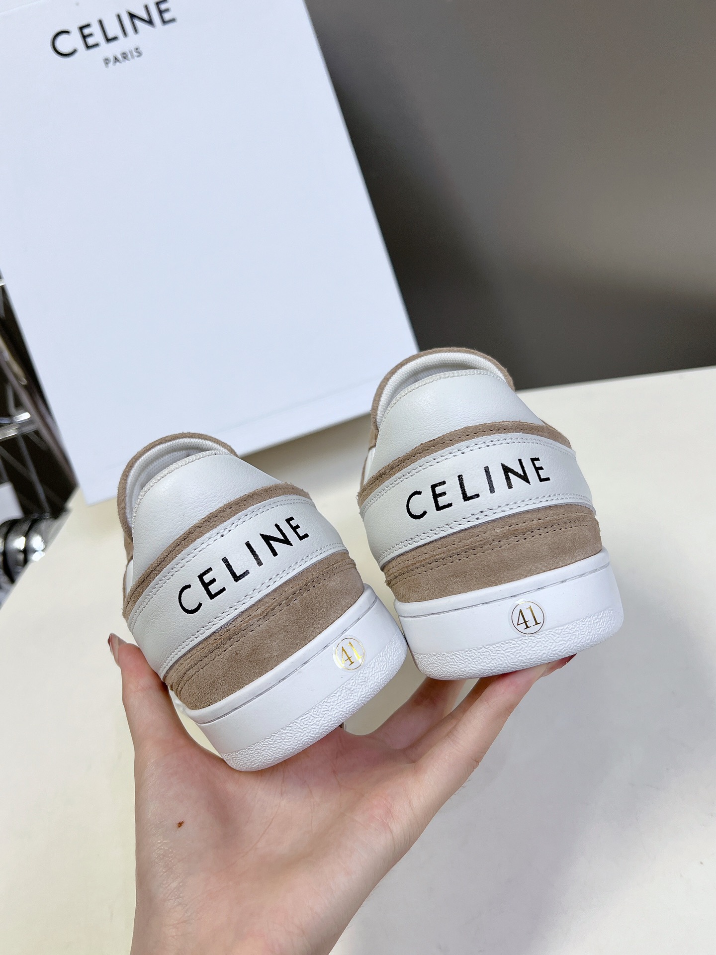 CELINE思琳秋冬最新走秀情侣款休闲鞋CT-04TRAINER系列运动鞋lisa超多明星上脚这一季运动