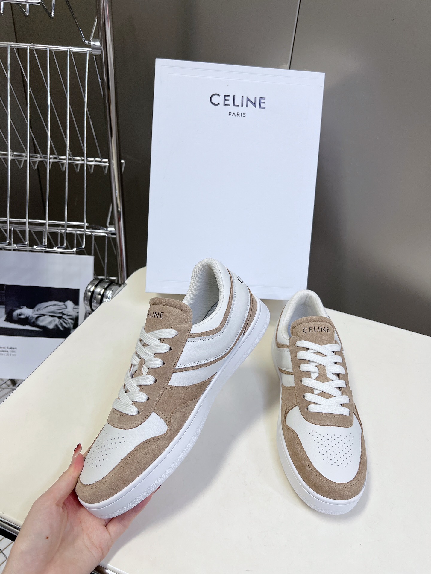 CELINE思琳秋冬最新走秀情侣款休闲鞋CT-04TRAINER系列运动鞋lisa超多明星上脚这一季运动