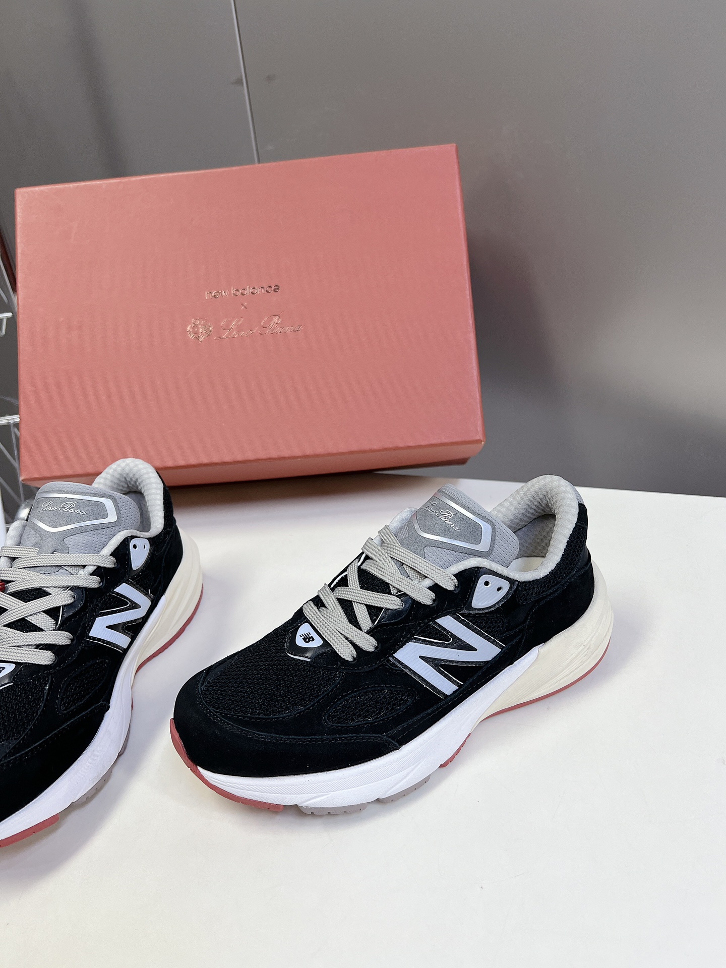 顶级版本情侣款LoroPianaxNewBalance联名款LPxNB990v6系列情侣款复古休闲运动鞋