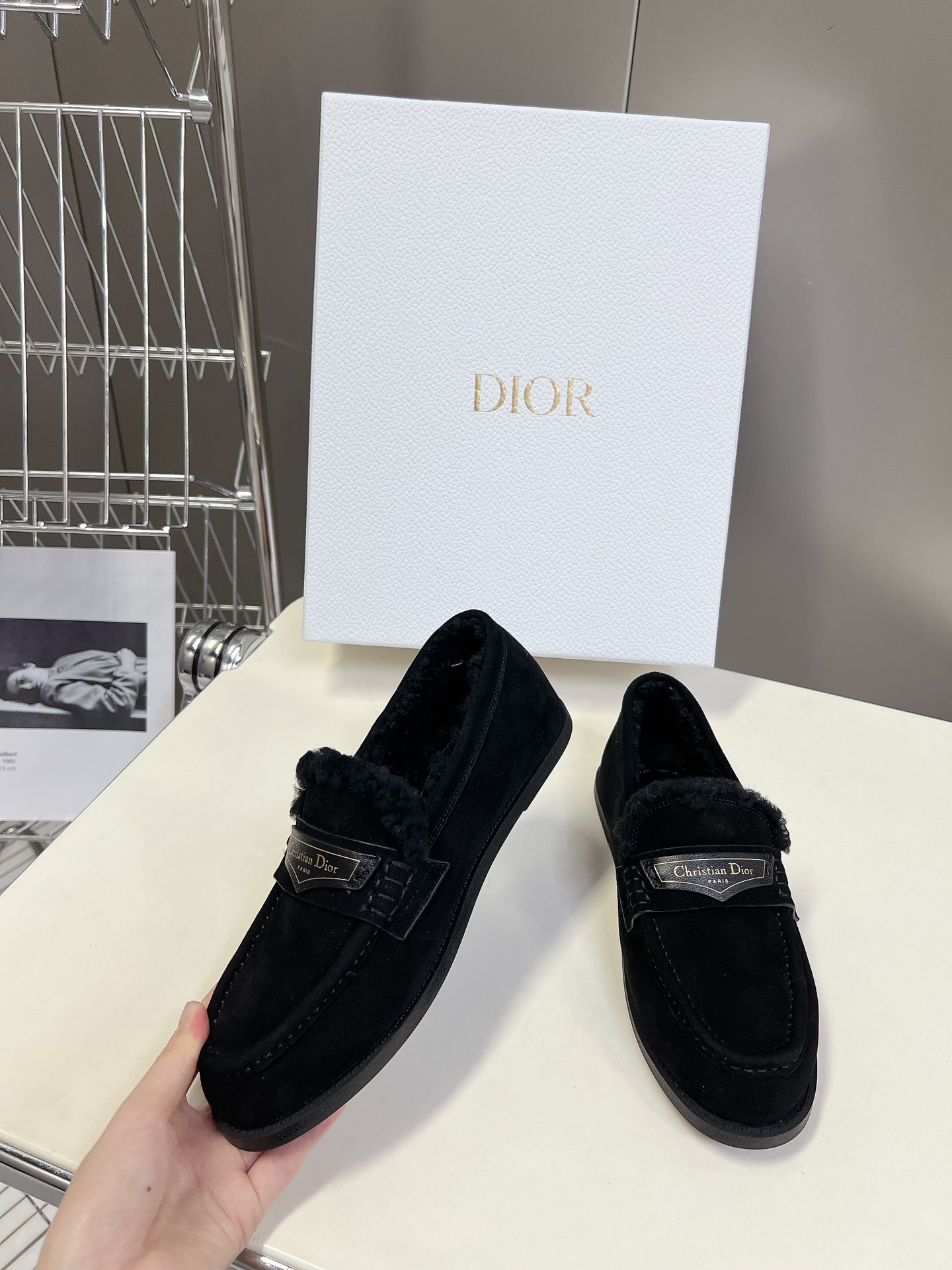 Dior迪奥秋冬新款毛毛乐福鞋顶级品质版型超正复古时尚经典单品巴黎时装周第一场分量十足的大秀场打造的新品