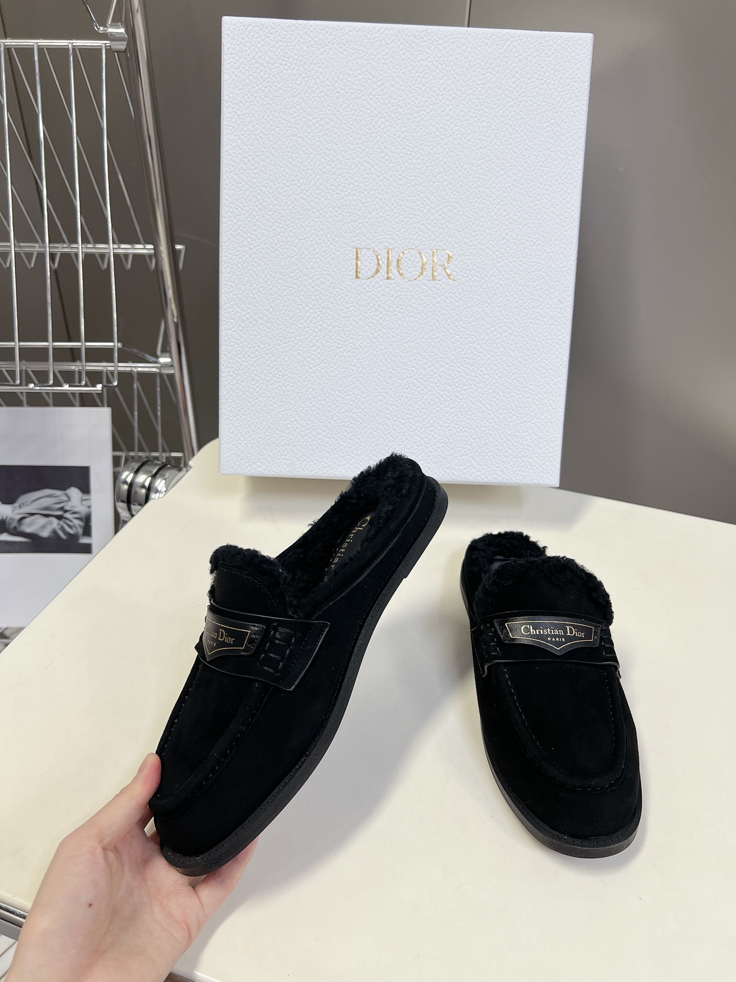 Dior迪奥秋冬新款毛毛乐福鞋顶级品质版型超正复古时尚经典单品巴黎时装周第一场分量十足的大秀场打造的新品