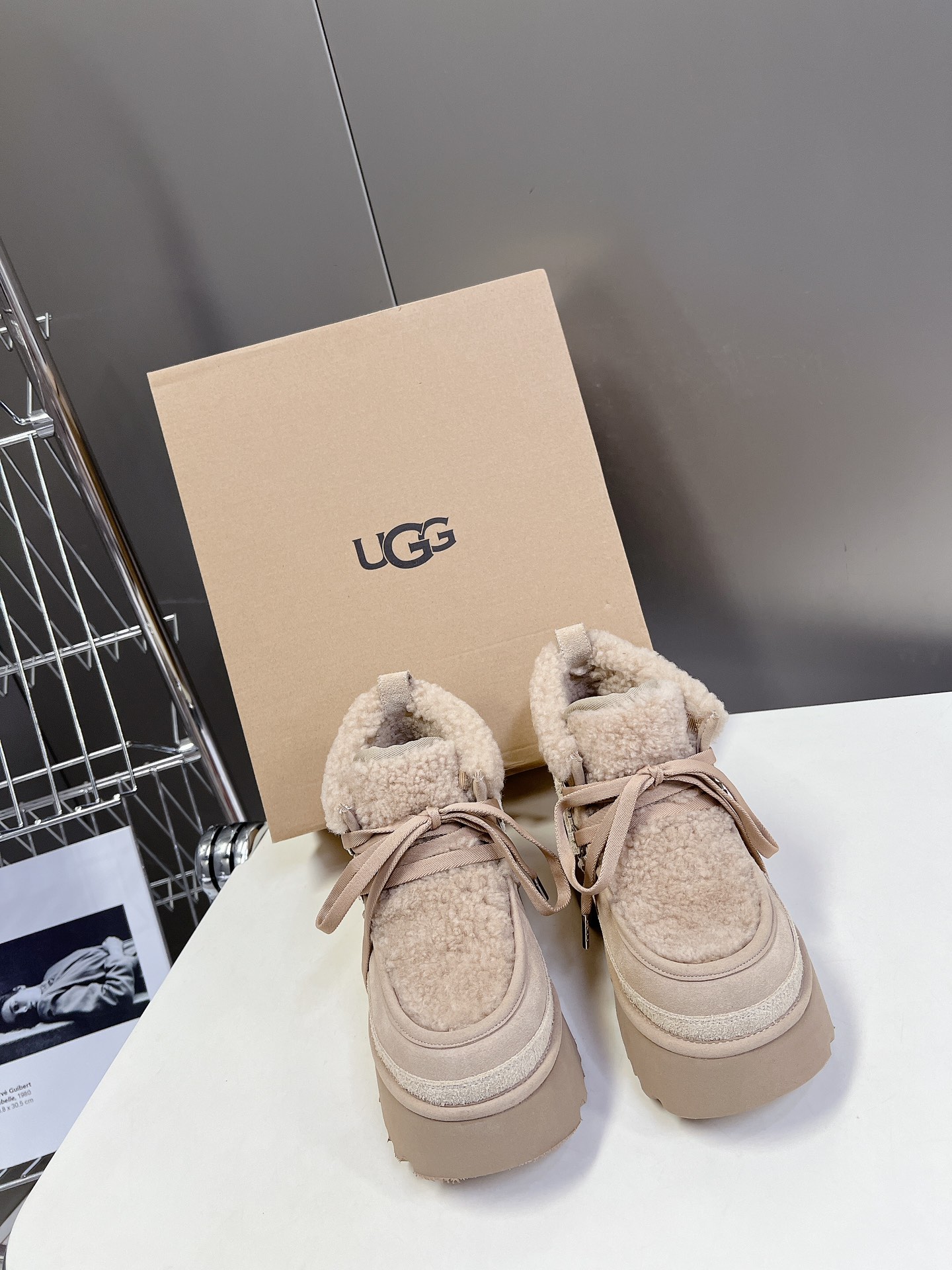 FALSO CARATE MEJOR EN LÍNEA
 UGG Botas de nieve Colección otoño – invierno