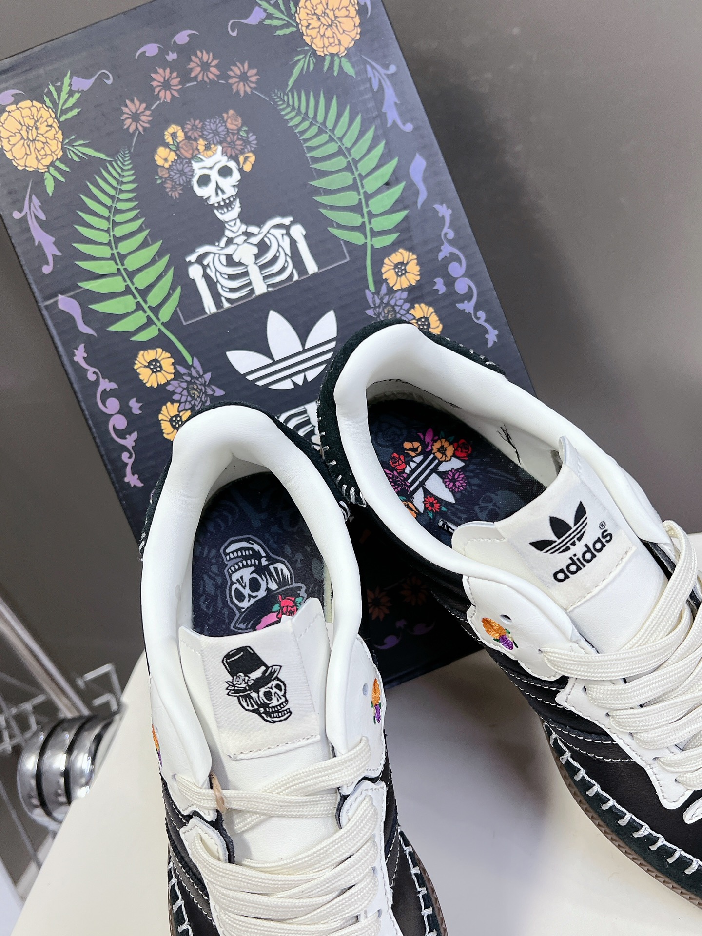 阿迪达斯AdidasoriginalsSAMBAOGDiaDeLosMuertosPack”2024亡