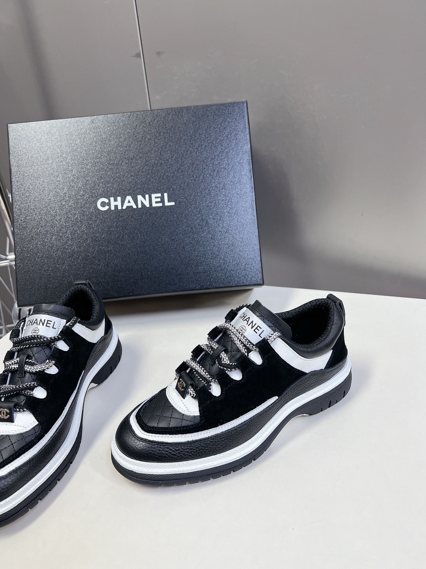 Chanel香奈儿最新25C休闲运动鞋原版模具定制无敌漂亮又好穿绝对仙女款超级舒服配色高级耐看百搭率性的