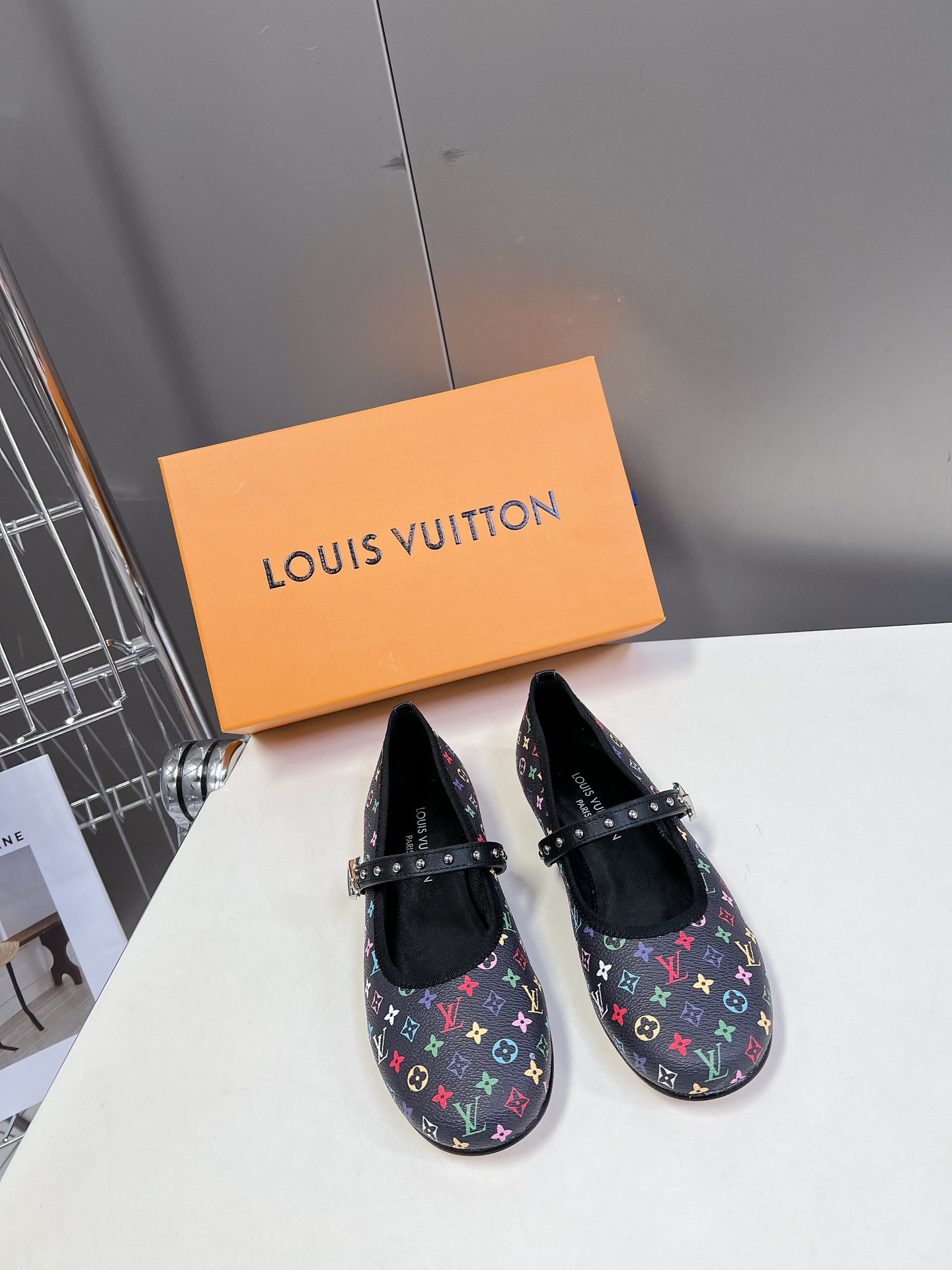 Louis Vuitton 路易威登春夏玛丽珍时装平底鞋 春夏秀场出镜率最高的一款单品 超多名模上脚 