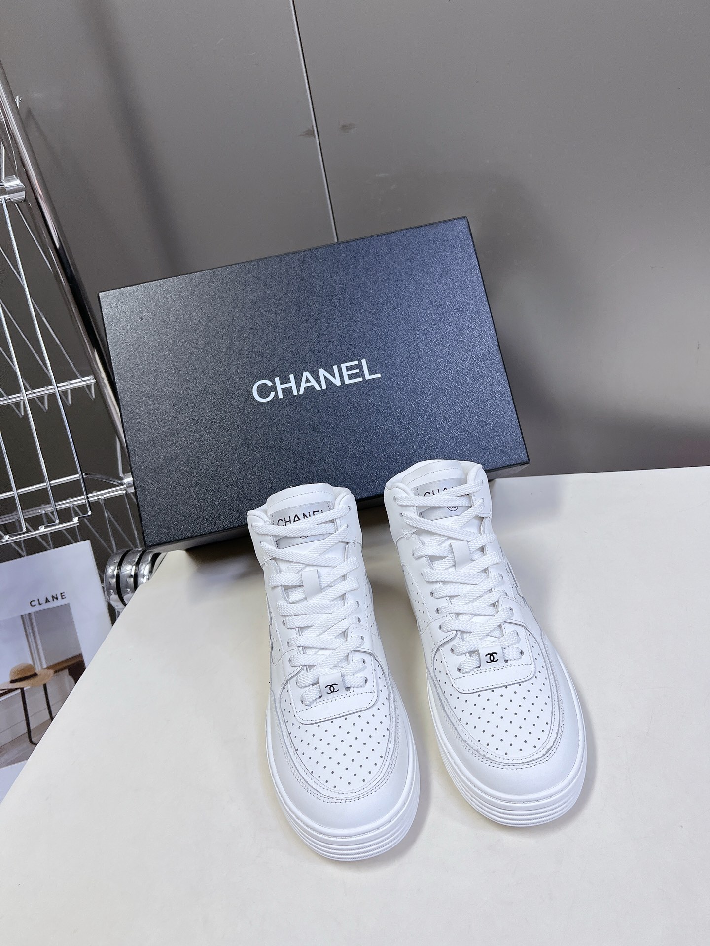 Chanel Skateboard Shoes Sneakers Casual Shoes White Cowhide Sheepskin Casual