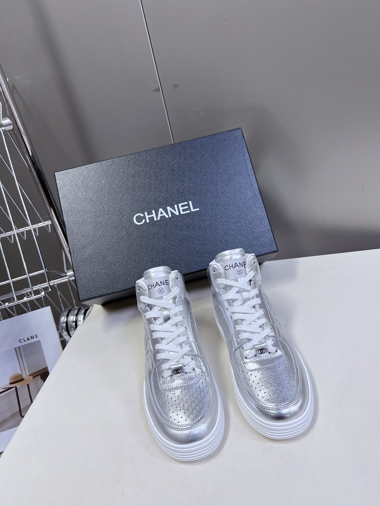 Chanel Skateboard Shoes Sneakers Casual Shoes White Cowhide Sheepskin Casual