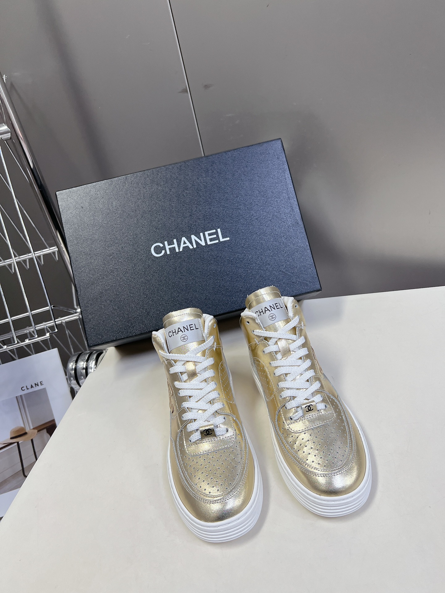 Chanel Skateboard Shoes Sneakers Casual Shoes White Cowhide Sheepskin Casual