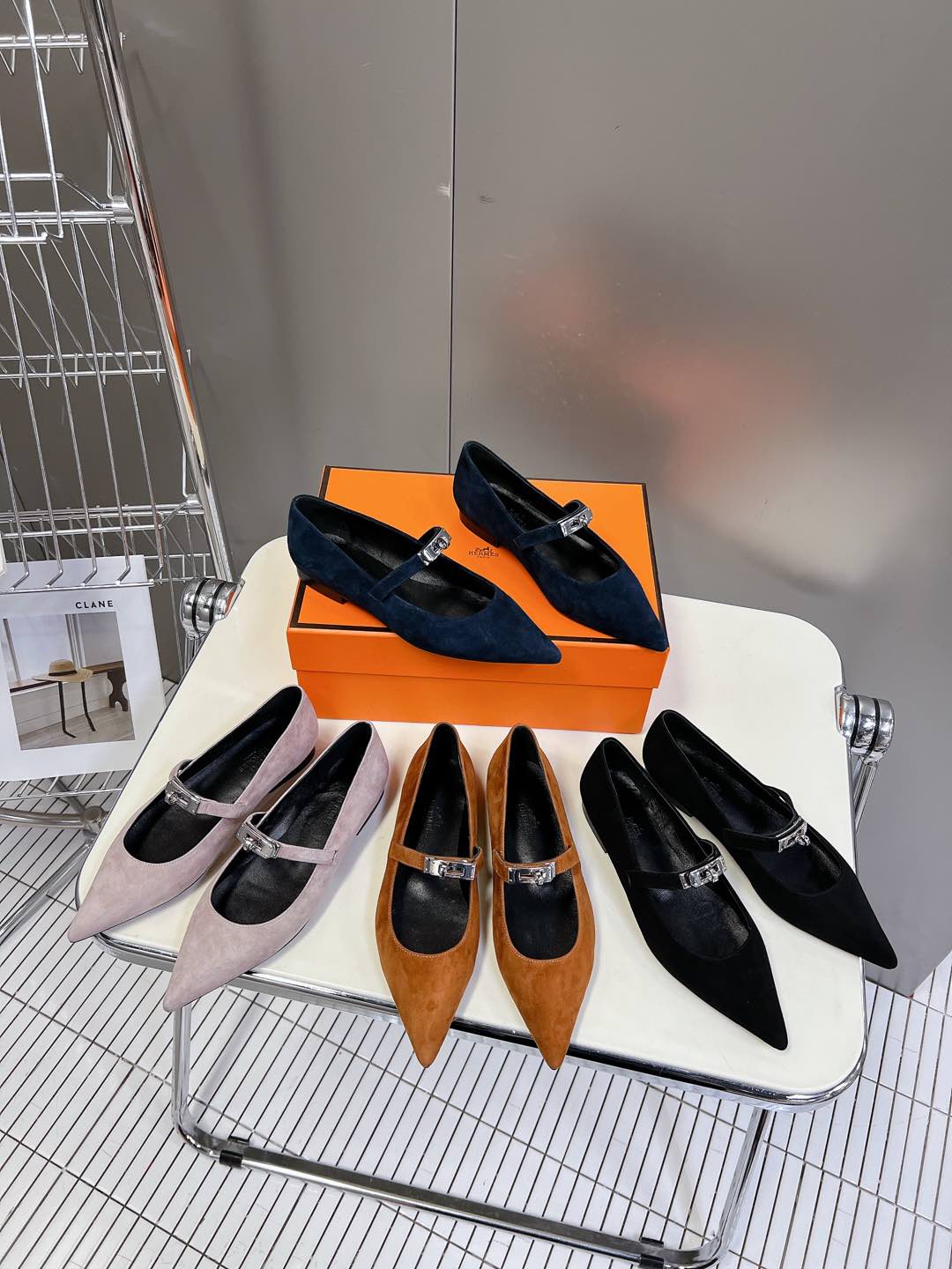 Zapatos planos ~