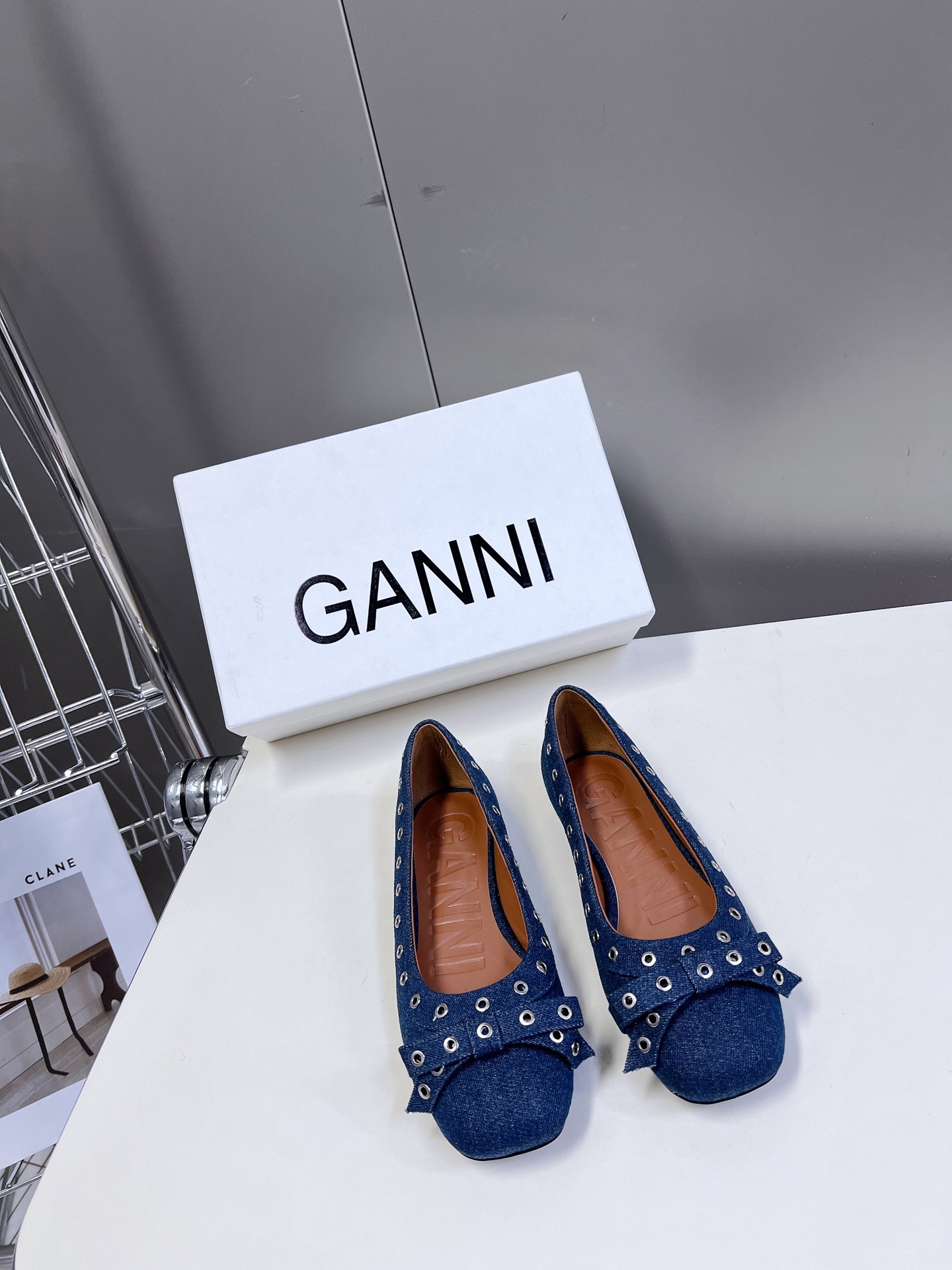  GANNI春夏走秀款单鞋 一年四季都可以穿的单鞋来了，一双封神的四季鞋 简约复古设计，关键是舒适百分✔