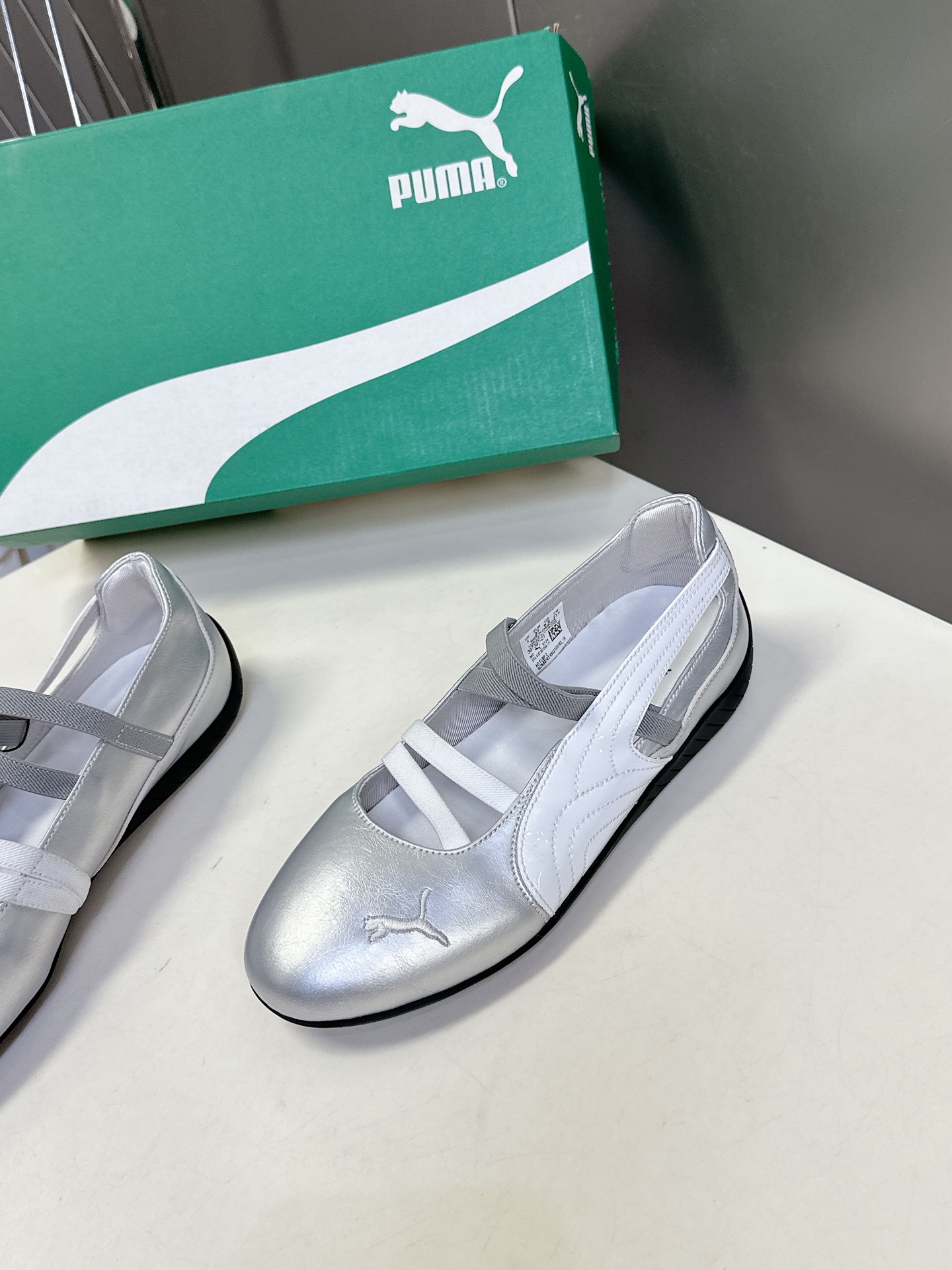  Puma 彪马春夏全新芭蕾舞运动鞋时尚与运动的完美融合

Rose朴彩英同款正品购入开发 细节可对原版