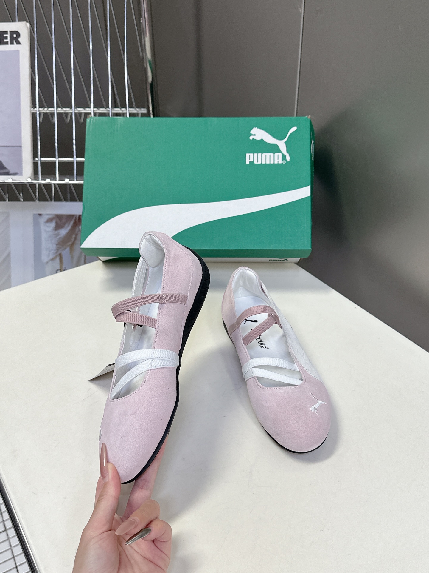  Puma 彪马春夏全新芭蕾舞运动鞋时尚与运动的完美融合

Rose朴彩英同款正品购入开发 细节可对原版