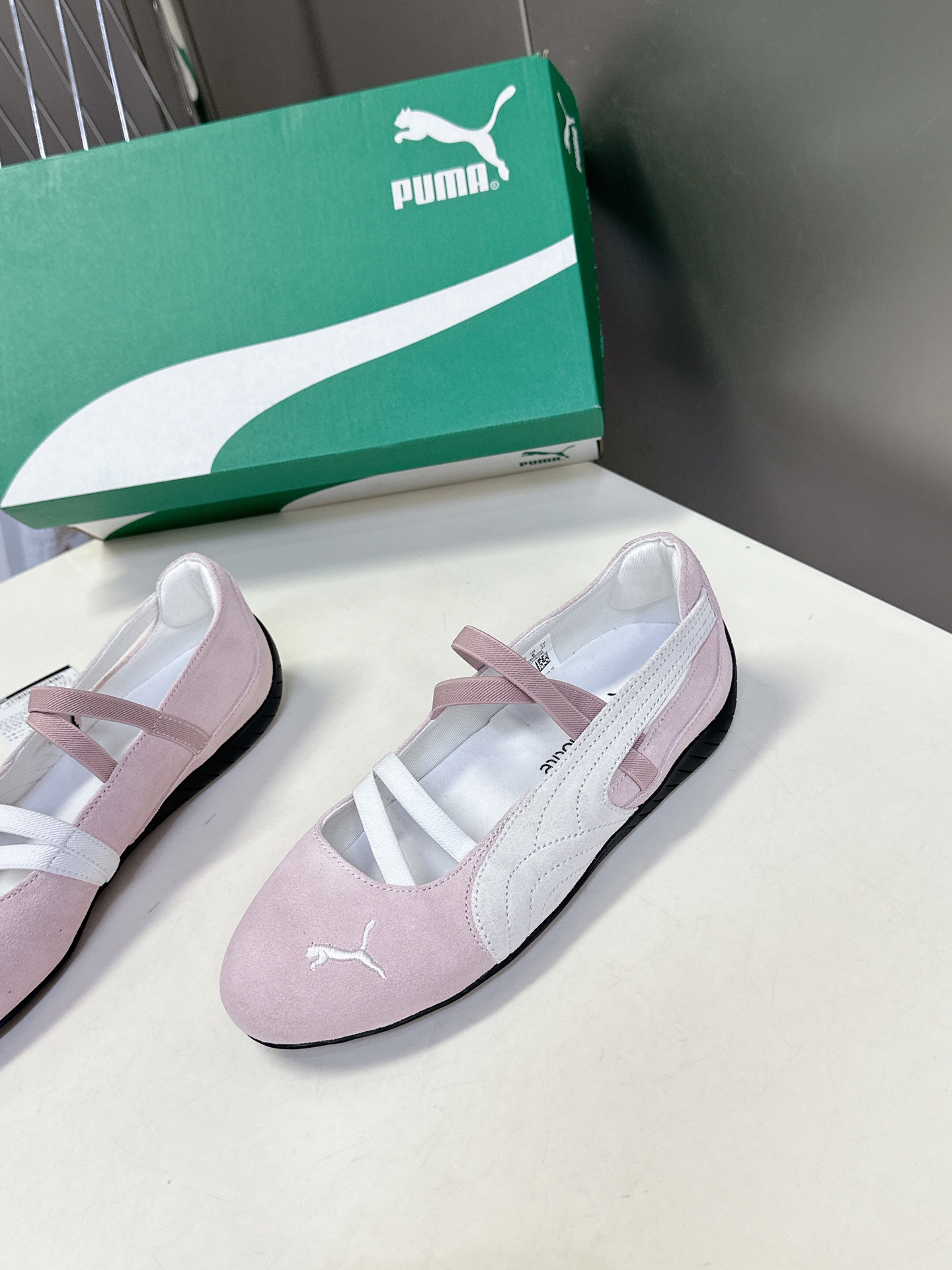  Puma 彪马春夏全新芭蕾舞运动鞋时尚与运动的完美融合

Rose朴彩英同款正品购入开发 细节可对原版