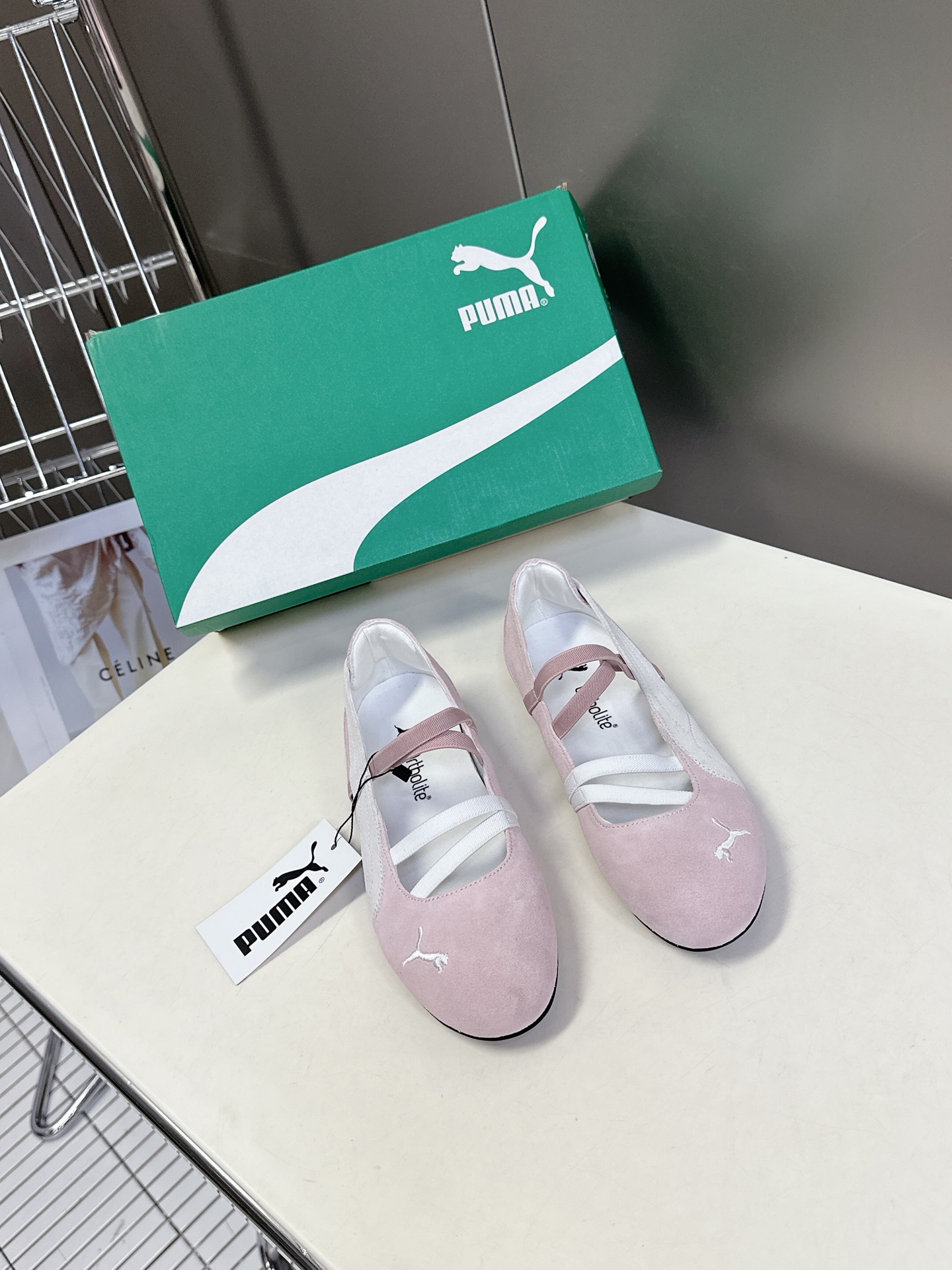  Puma 彪马春夏全新芭蕾舞运动鞋时尚与运动的完美融合

Rose朴彩英同款正品购入开发 细节可对原版
