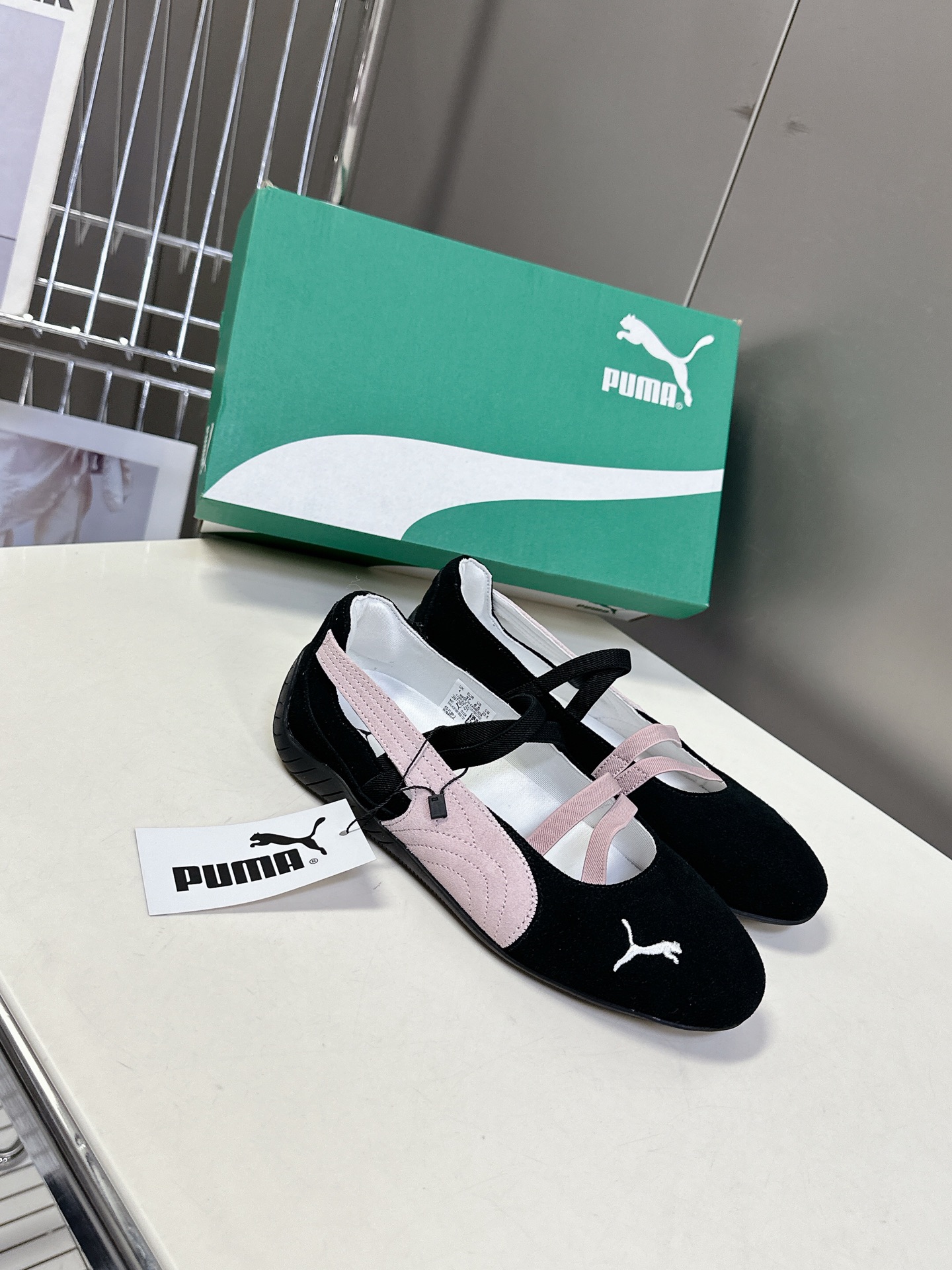  Puma 彪马春夏全新芭蕾舞运动鞋时尚与运动的完美融合

Rose朴彩英同款正品购入开发 细节可对原版