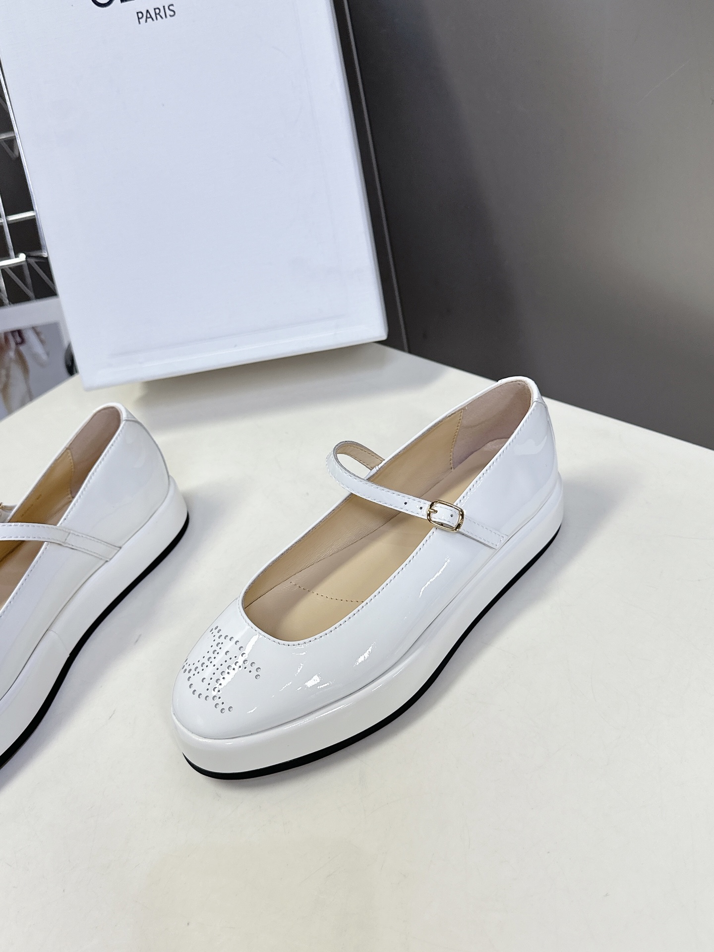  【CELINE】思琳代级别 春夏新品凯旋门复古玛丽珍鞋 进出专柜无压力，重工版，拒绝一眼假low货 原
