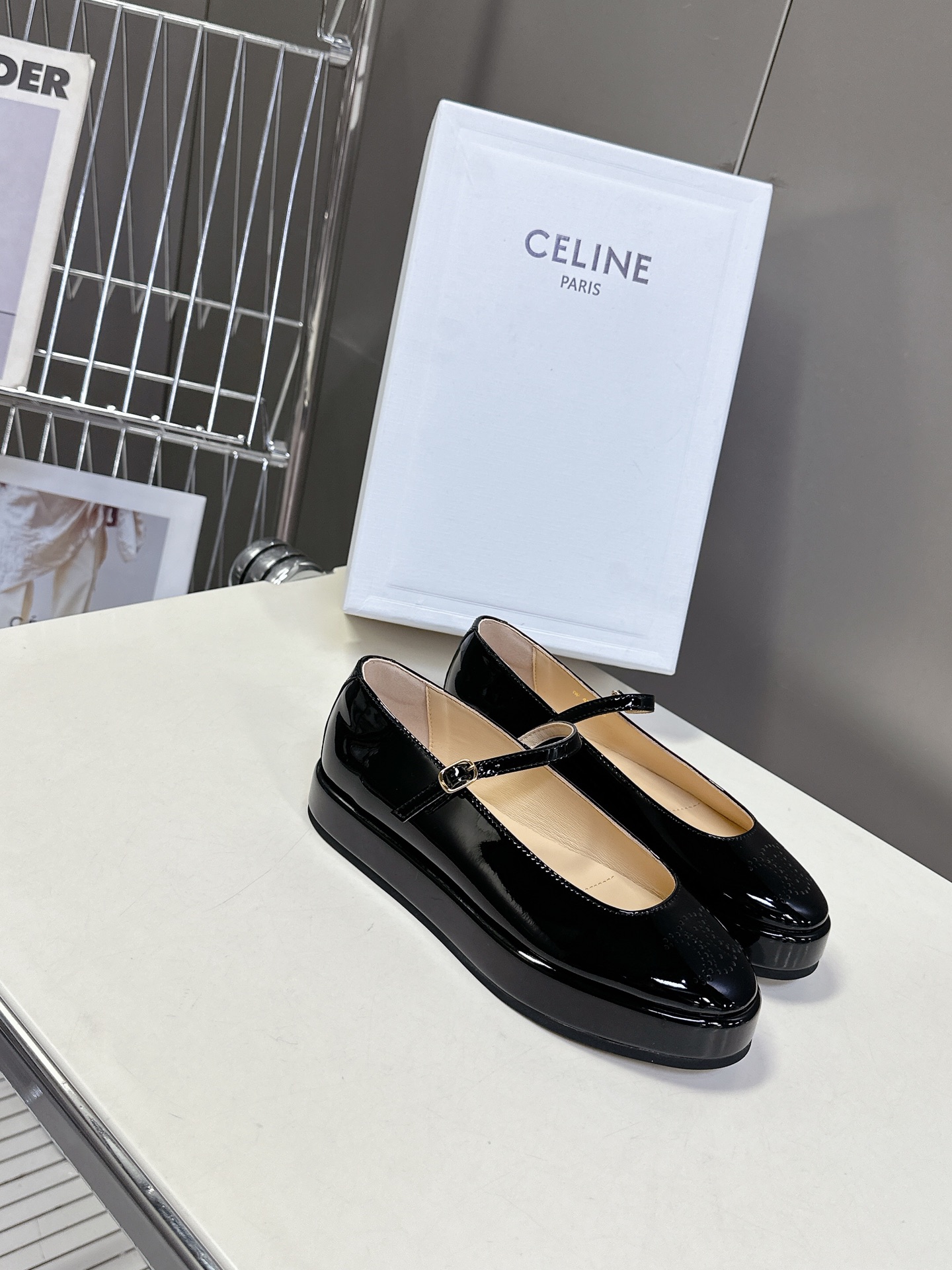  【CELINE】思琳代级别 春夏新品凯旋门复古玛丽珍鞋 进出专柜无压力，重工版，拒绝一眼假low货 原