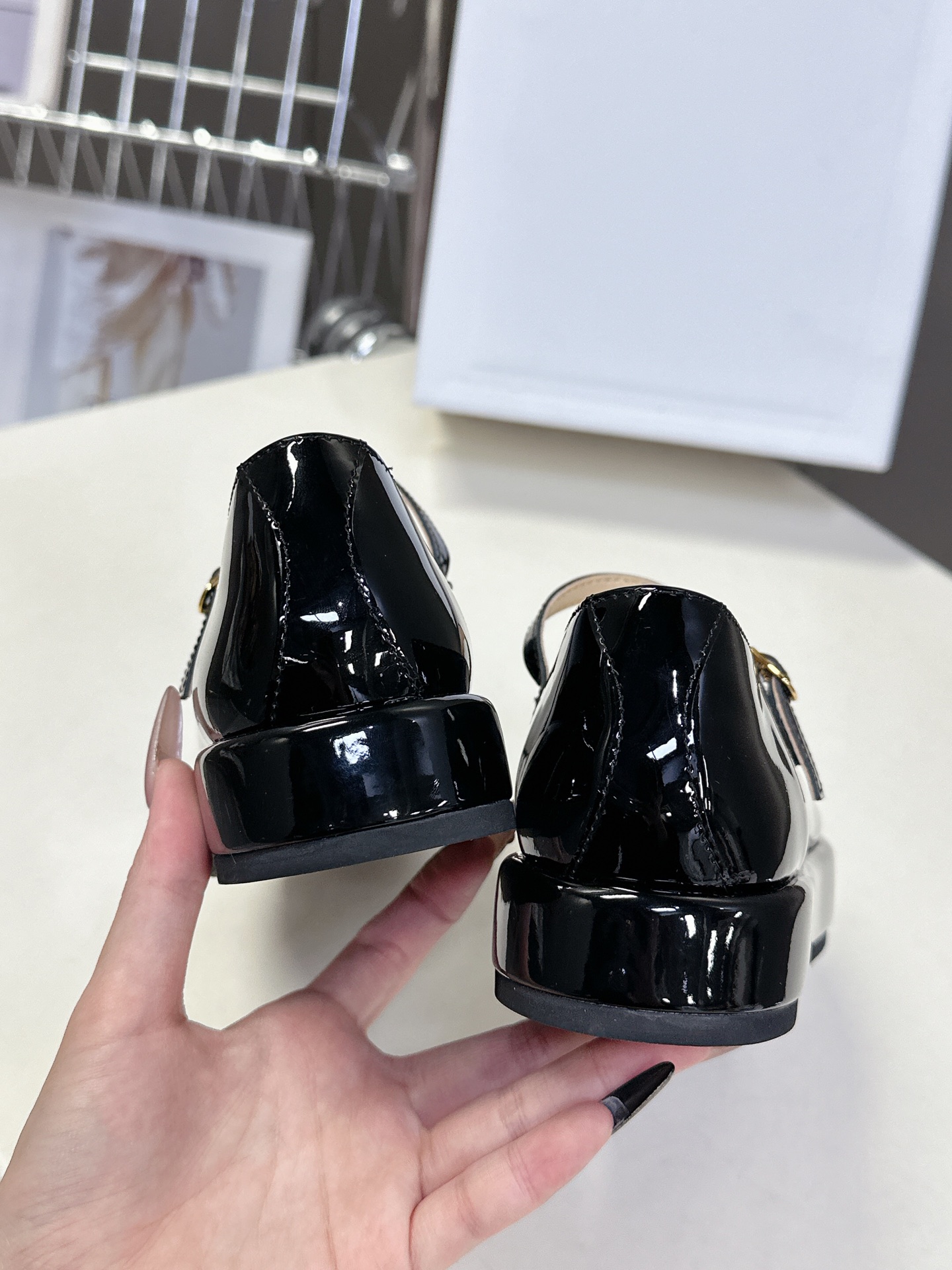  【CELINE】思琳代级别 春夏新品凯旋门复古玛丽珍鞋 进出专柜无压力，重工版，拒绝一眼假low货 原