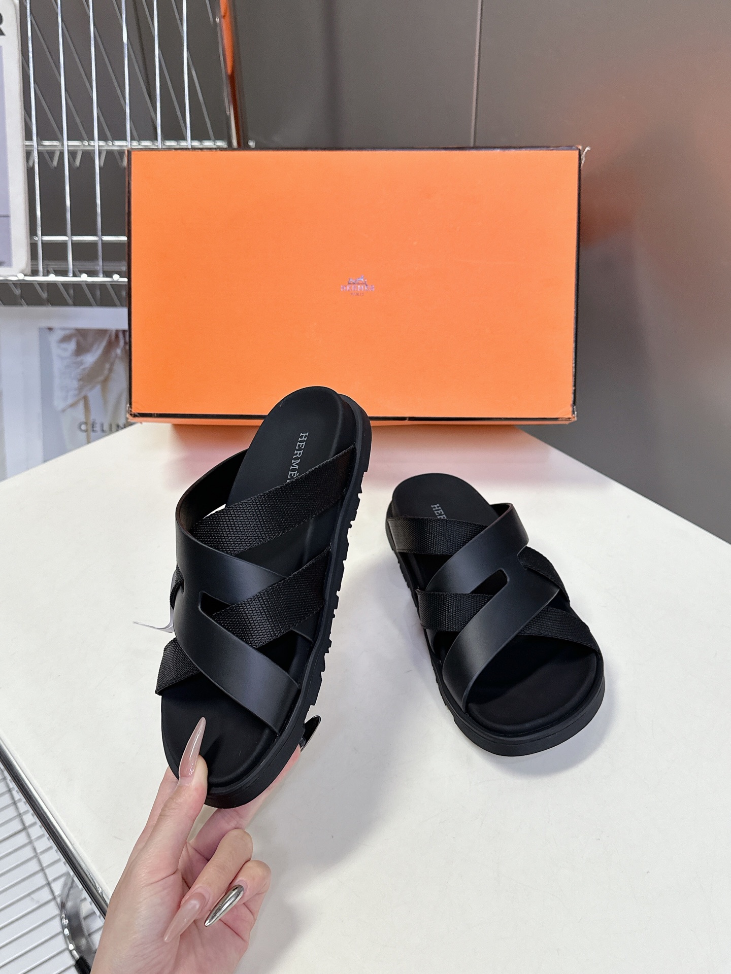 男➕10【ΗERMES 】爱马仕春夏经典情侣款二舅拖鞋 Chypre 丑萌丑萌二舅拖鞋——老头拖鞋，上脚