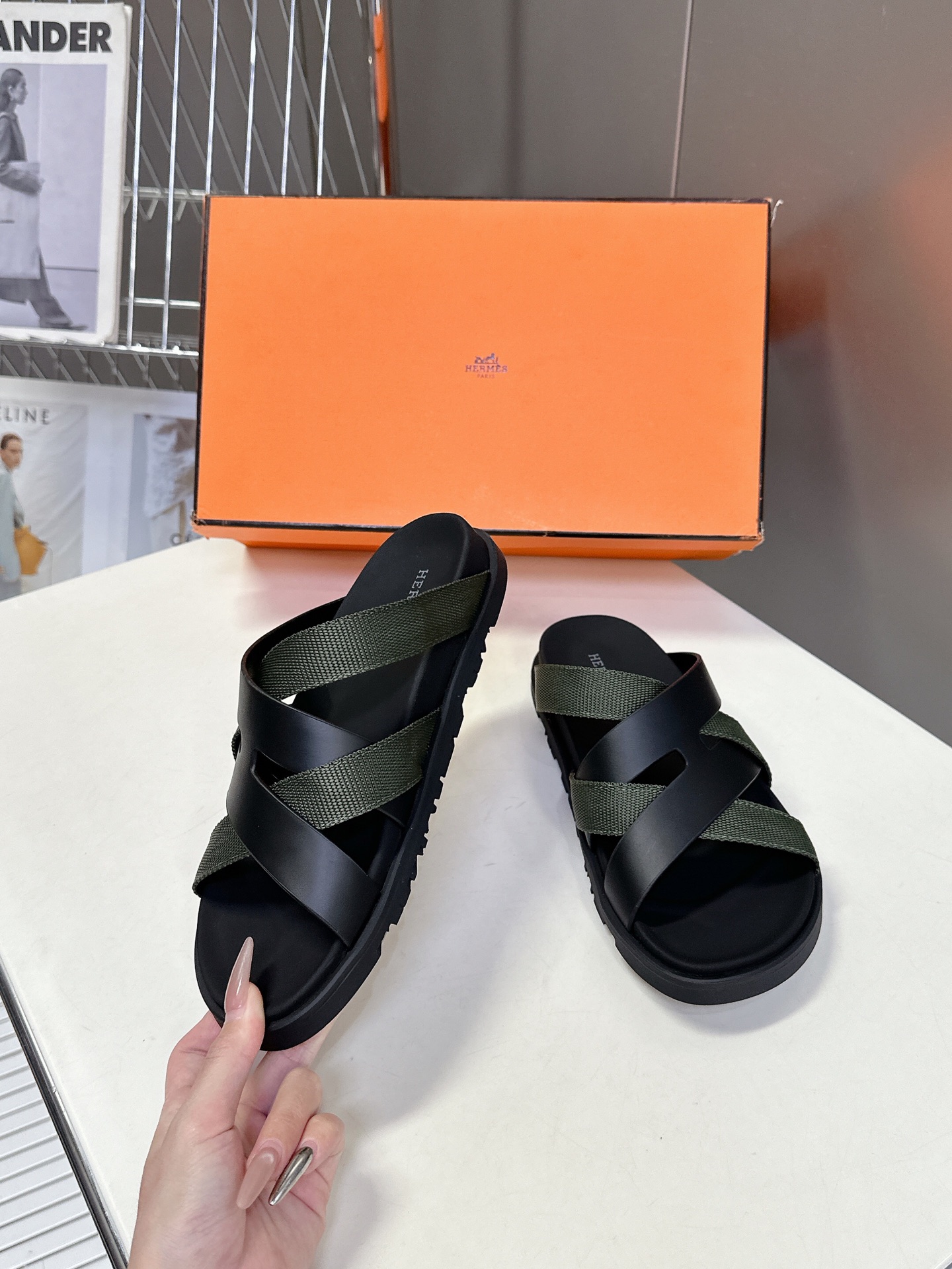 男➕10【ΗERMES 】爱马仕春夏经典情侣款二舅拖鞋 Chypre 丑萌丑萌二舅拖鞋——老头拖鞋，上脚