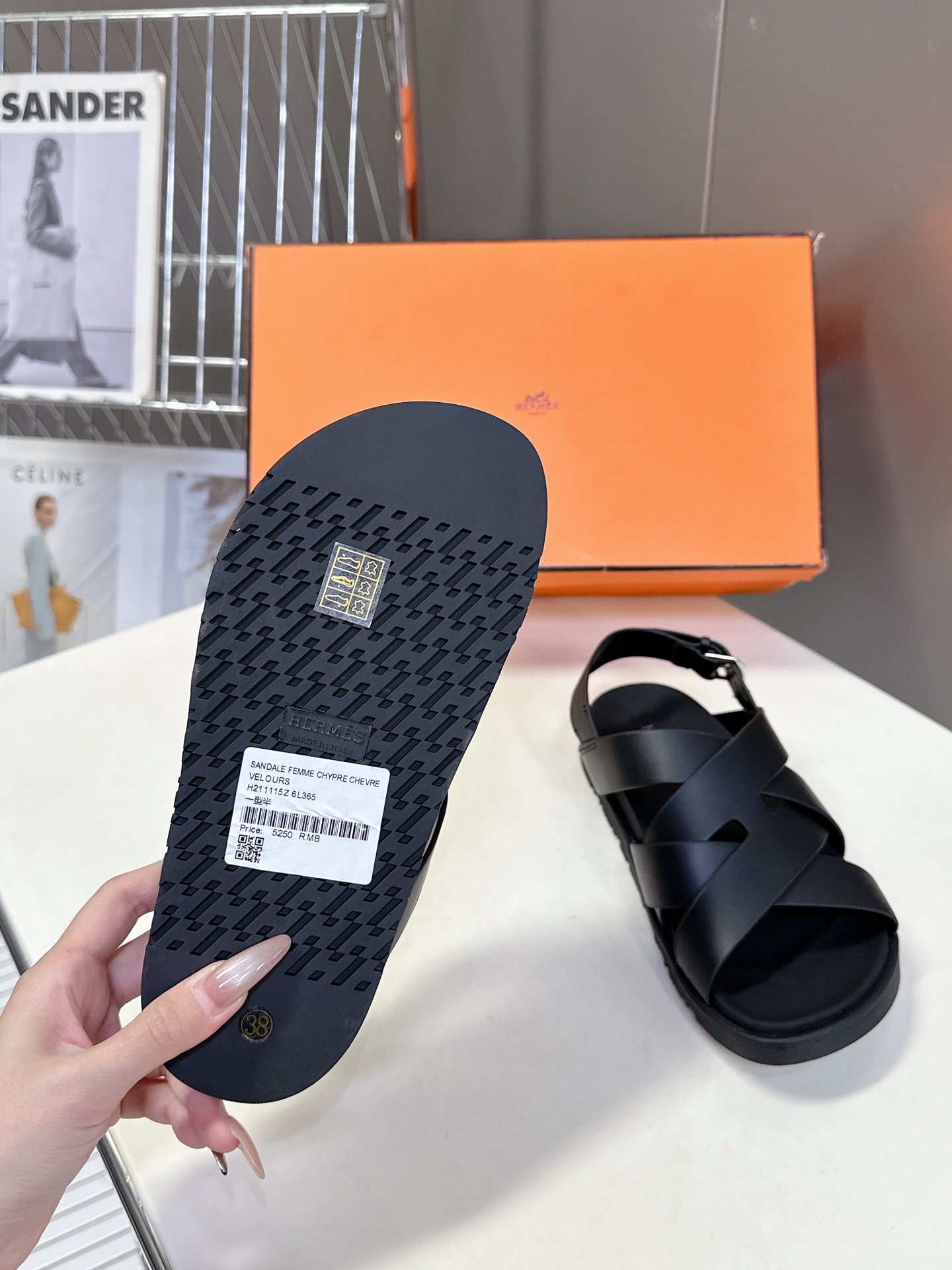 男➕10【ΗERMES 】爱马仕春夏经典情侣款二舅拖鞋 Chypre 丑萌丑萌二舅拖鞋——老头拖鞋，上脚