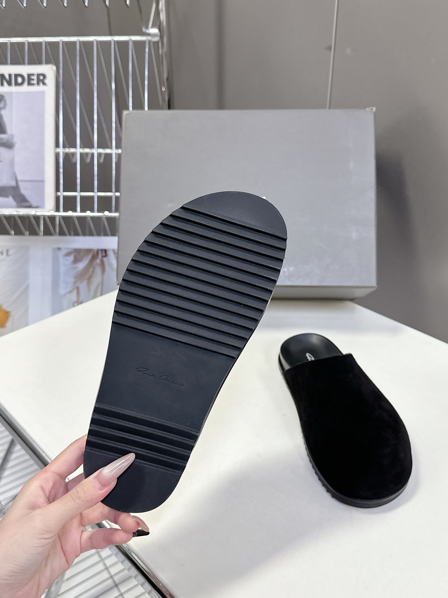  Rickowens 欧文斯疯狂绑带情侣款拖鞋 麂皮黑色 年度“鞋王”区分市面所有版本 纯手工打造纯原，