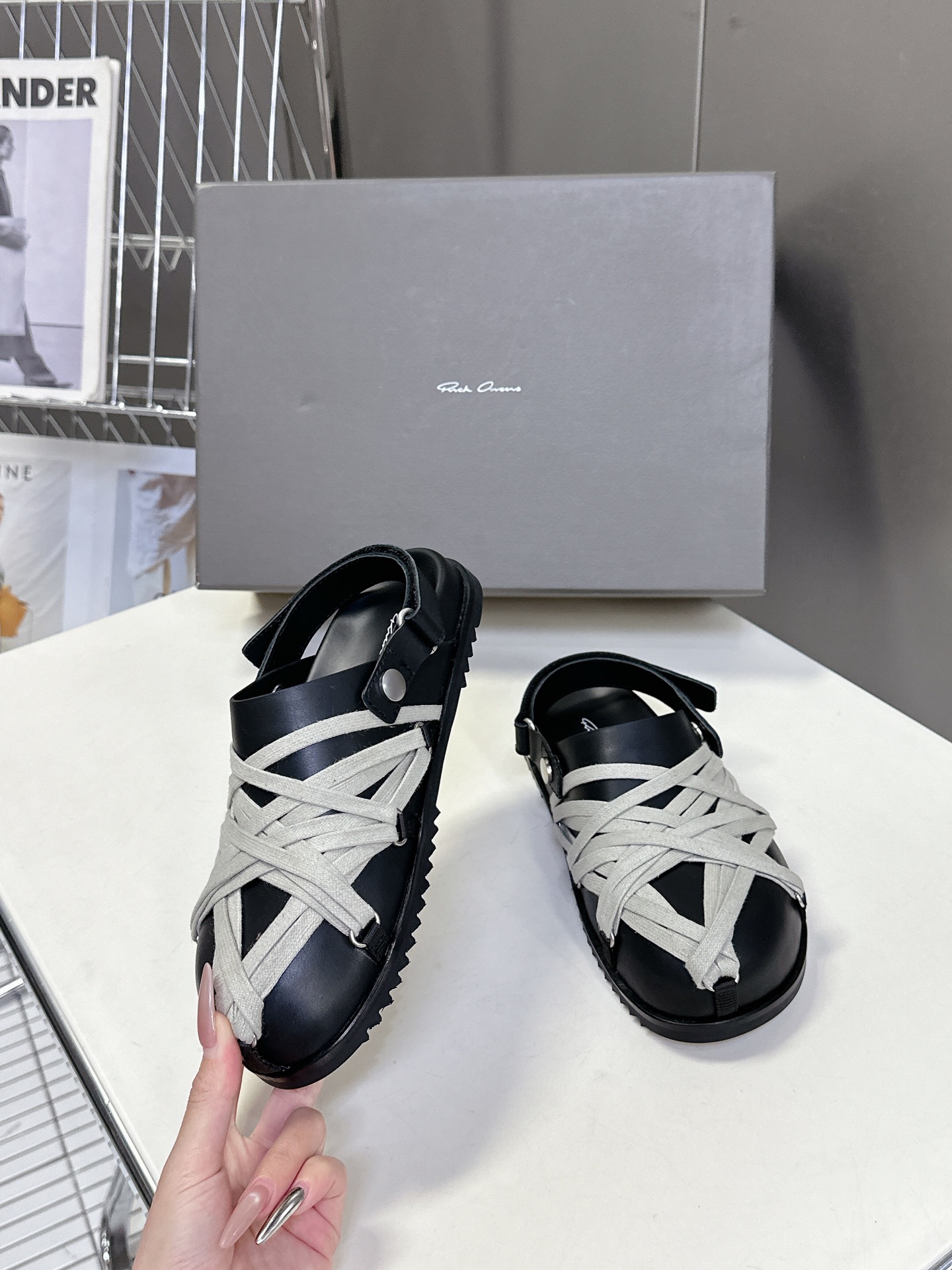 Rickowens 欧文斯疯狂绑带情侣款拖鞋 麂皮黑色 年度“鞋王”区分市面所有版本 纯手工打造纯原，非