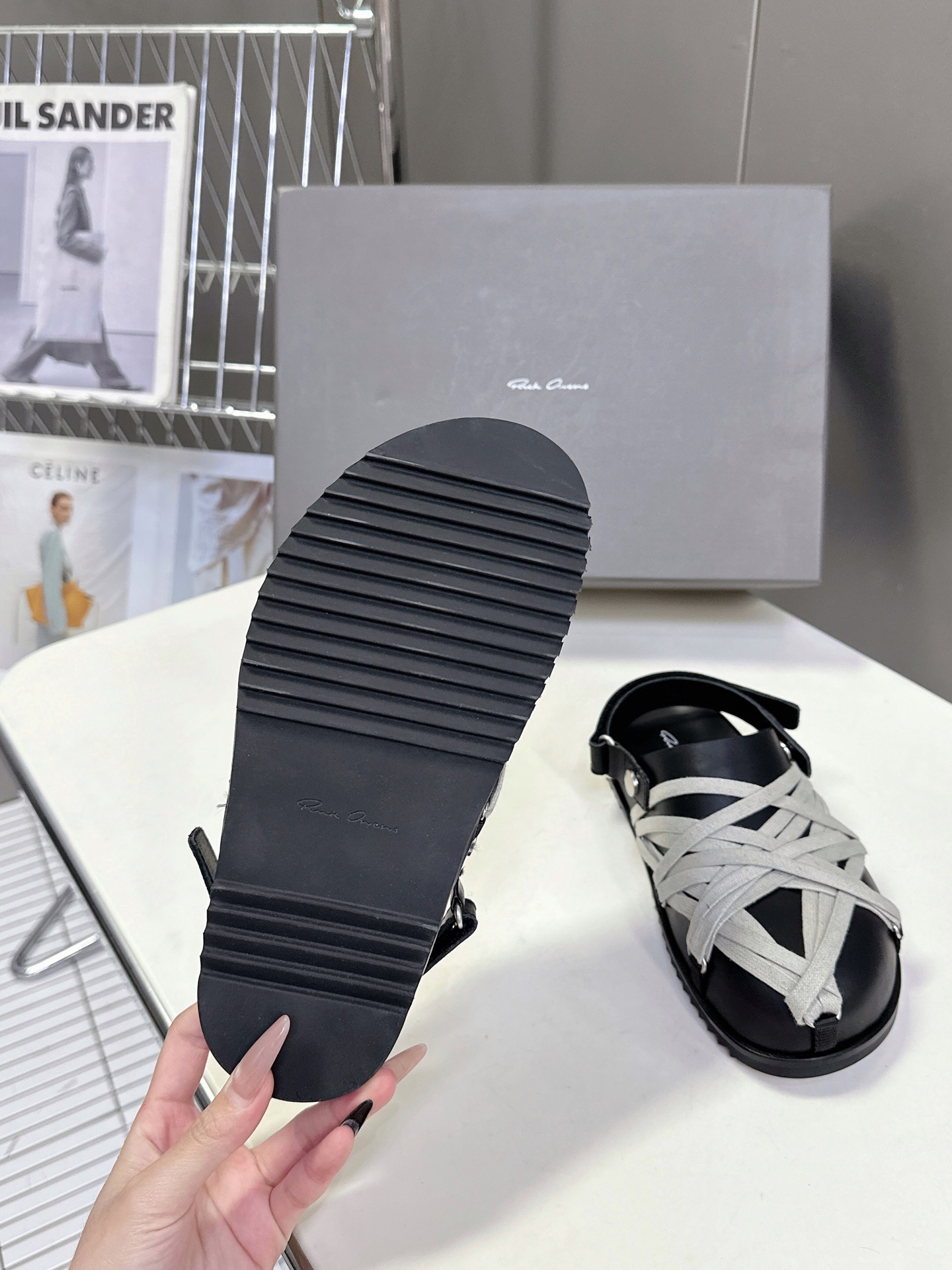 Rickowens 欧文斯疯狂绑带情侣款拖鞋 麂皮黑色 年度“鞋王”区分市面所有版本 纯手工打造纯原，非