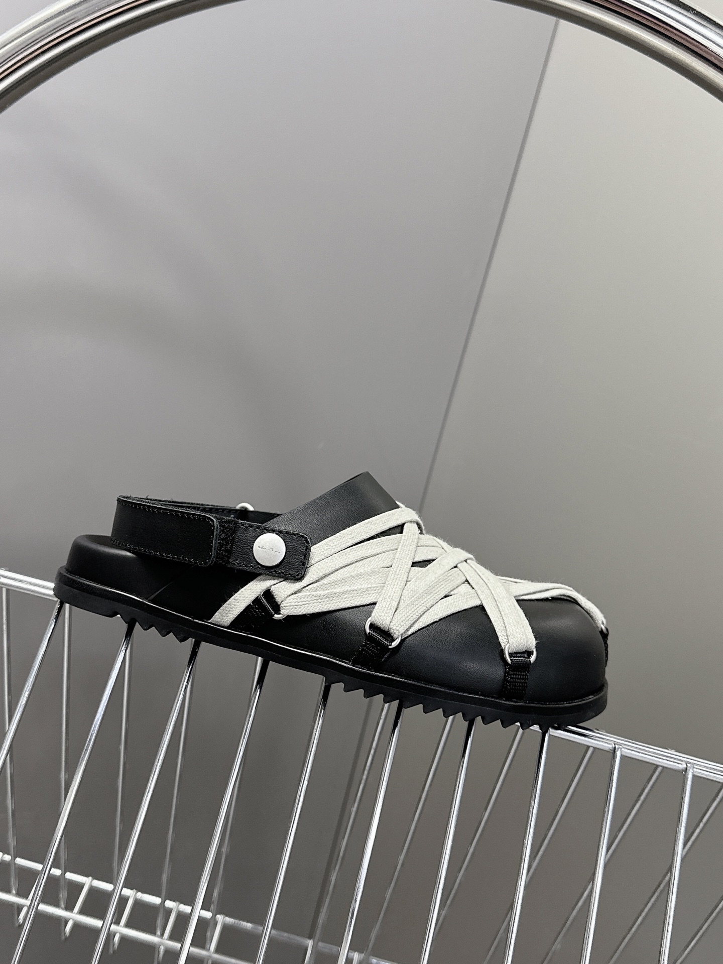Rickowens 欧文斯疯狂绑带情侣款拖鞋 麂皮黑色 年度“鞋王”区分市面所有版本 纯手工打造纯原，非