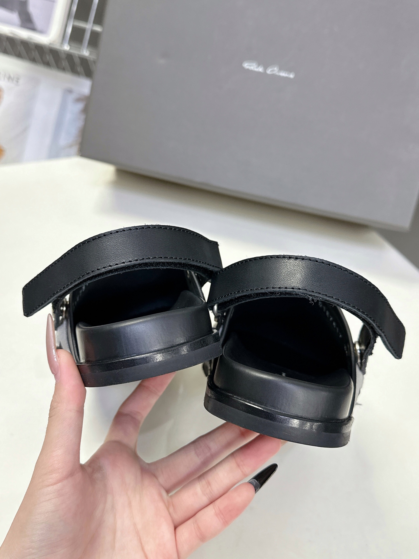 Rickowens 欧文斯疯狂绑带情侣款拖鞋 麂皮黑色 年度“鞋王”区分市面所有版本 纯手工打造纯原，非