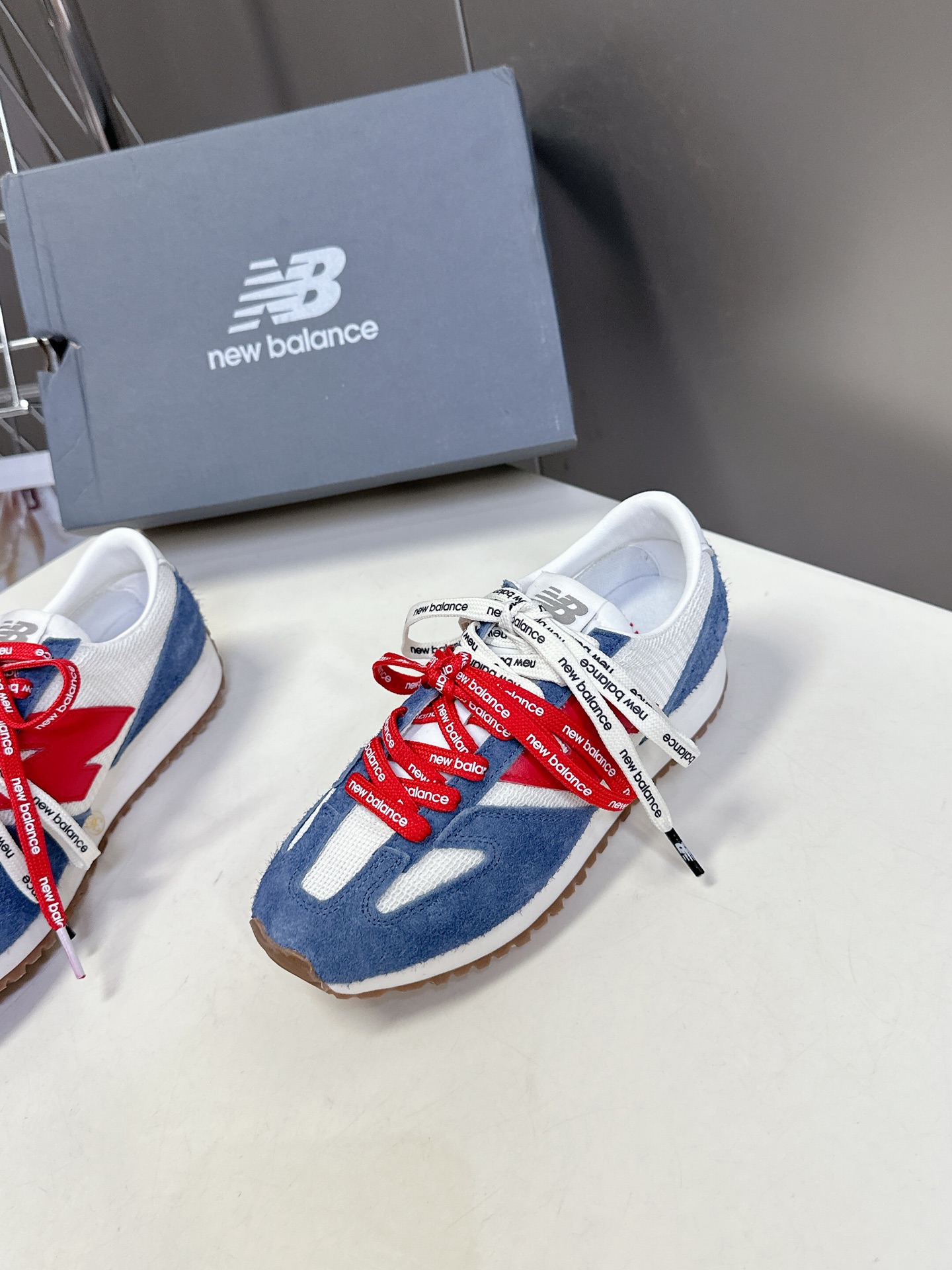  NEWBALANCE 新百伦NB 471复古慢跑鞋张元英同款  复古先锋休闲运动慢跑鞋，上世纪70年代