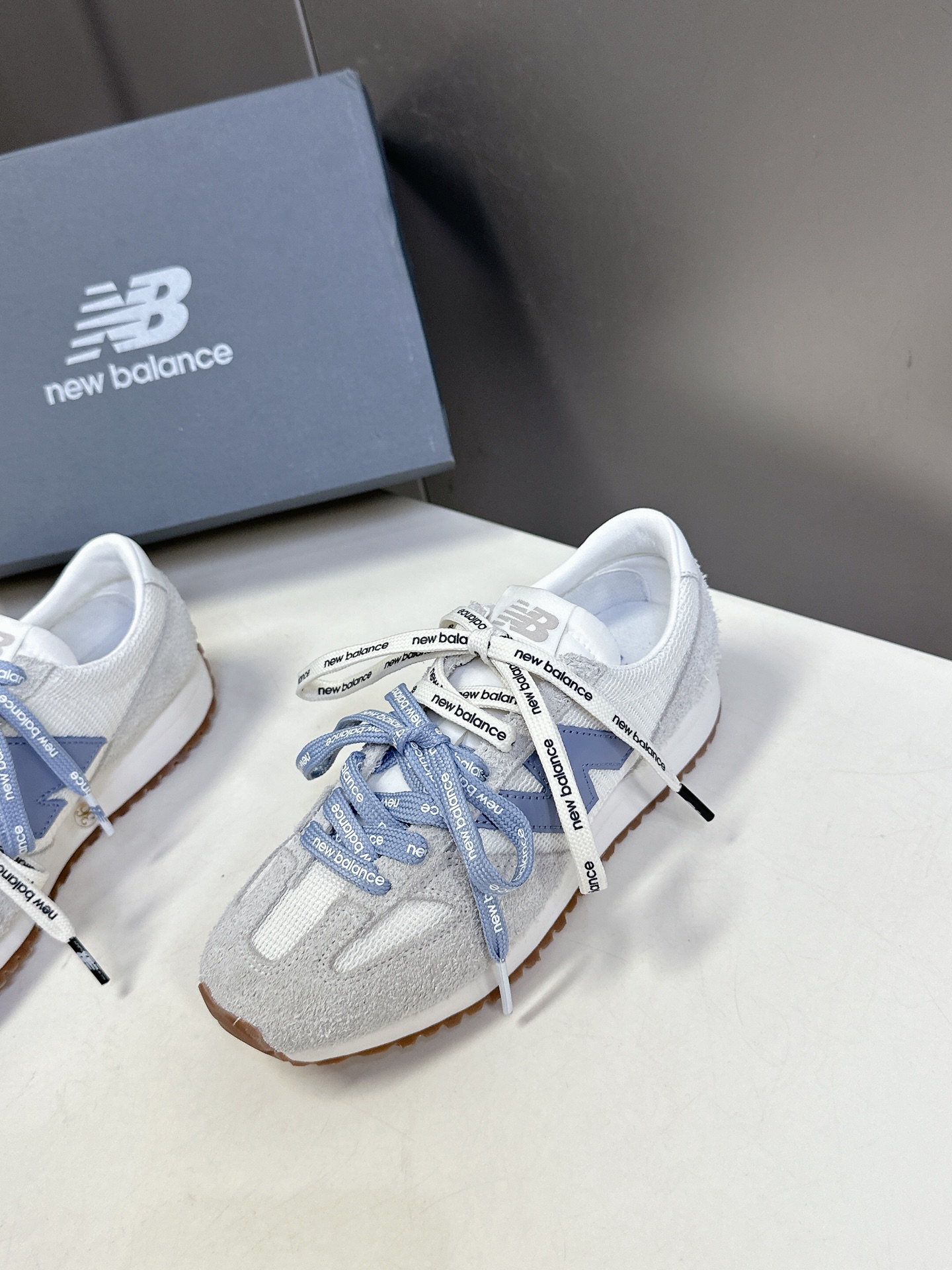  NEWBALANCE 新百伦NB 471复古慢跑鞋张元英同款  复古先锋休闲运动慢跑鞋，上世纪70年代