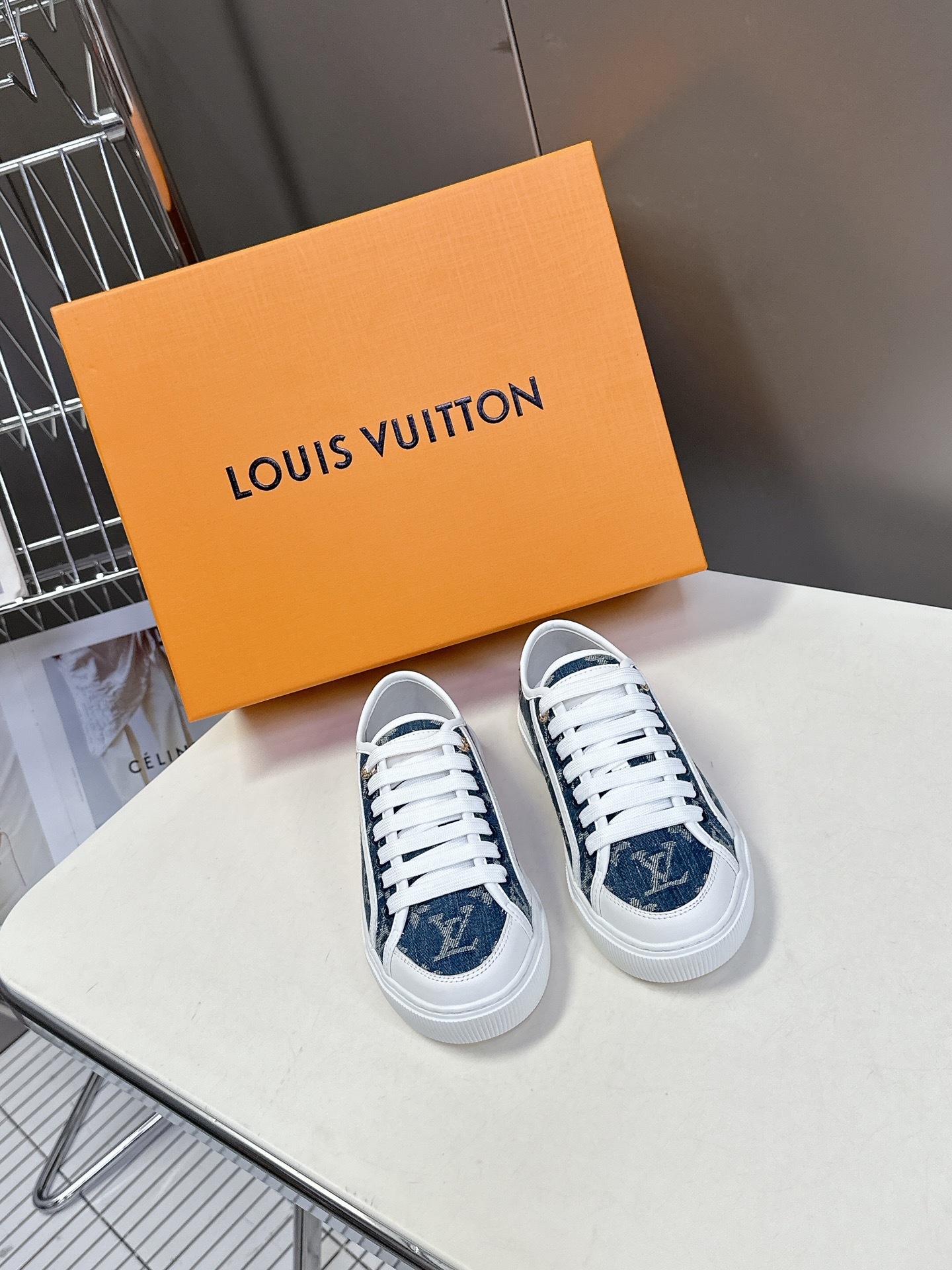 LV路易威登 Lagoon Sneaker 25ss春夏新款 丹宁牛仔帆布鞋 春夏限定 真的有人可以拒