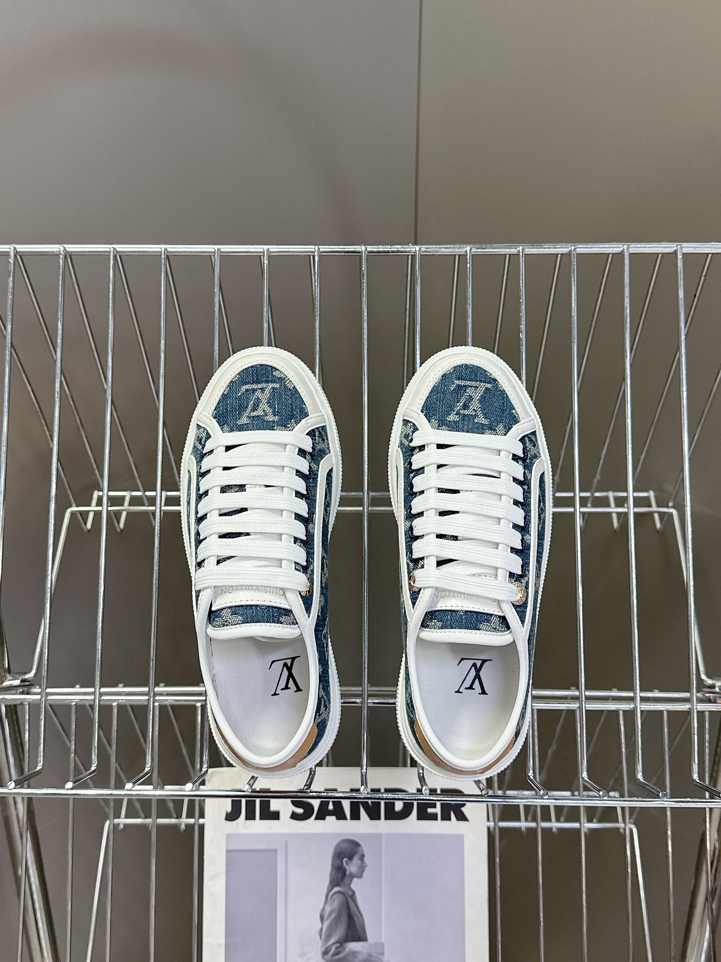 LV路易威登 Lagoon Sneaker 25ss春夏新款 丹宁牛仔帆布鞋 春夏限定 真的有人可以拒