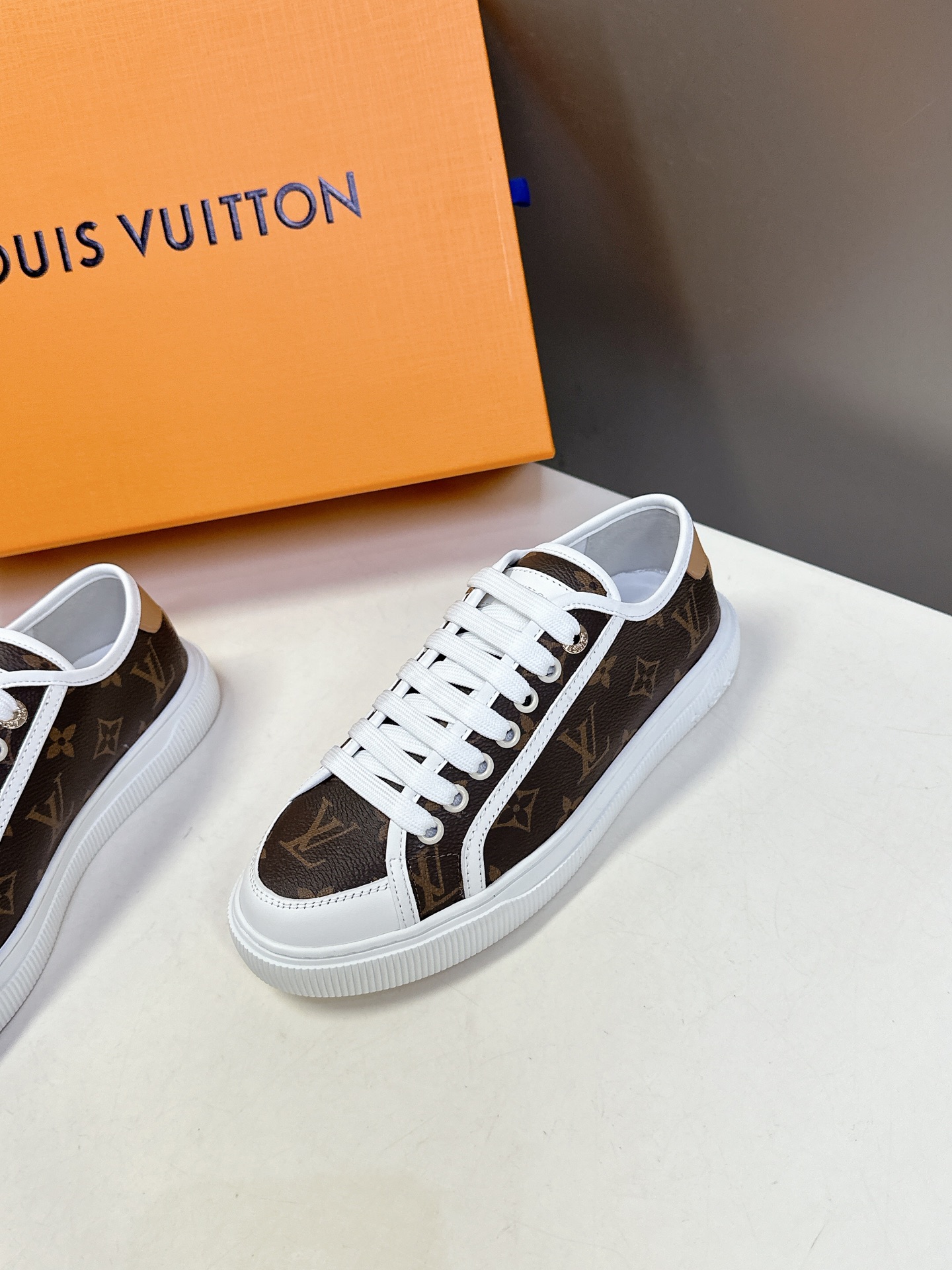  LV路易威登 Lagoon Sneaker 25ss春夏新款 丹宁牛仔帆布鞋 春夏限定 真的有人可以拒